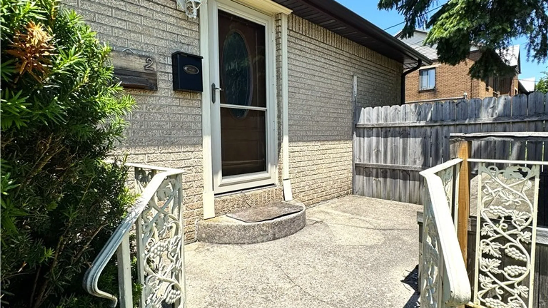 Property at 2 Yale Place, Buffalo, NY 14210 3