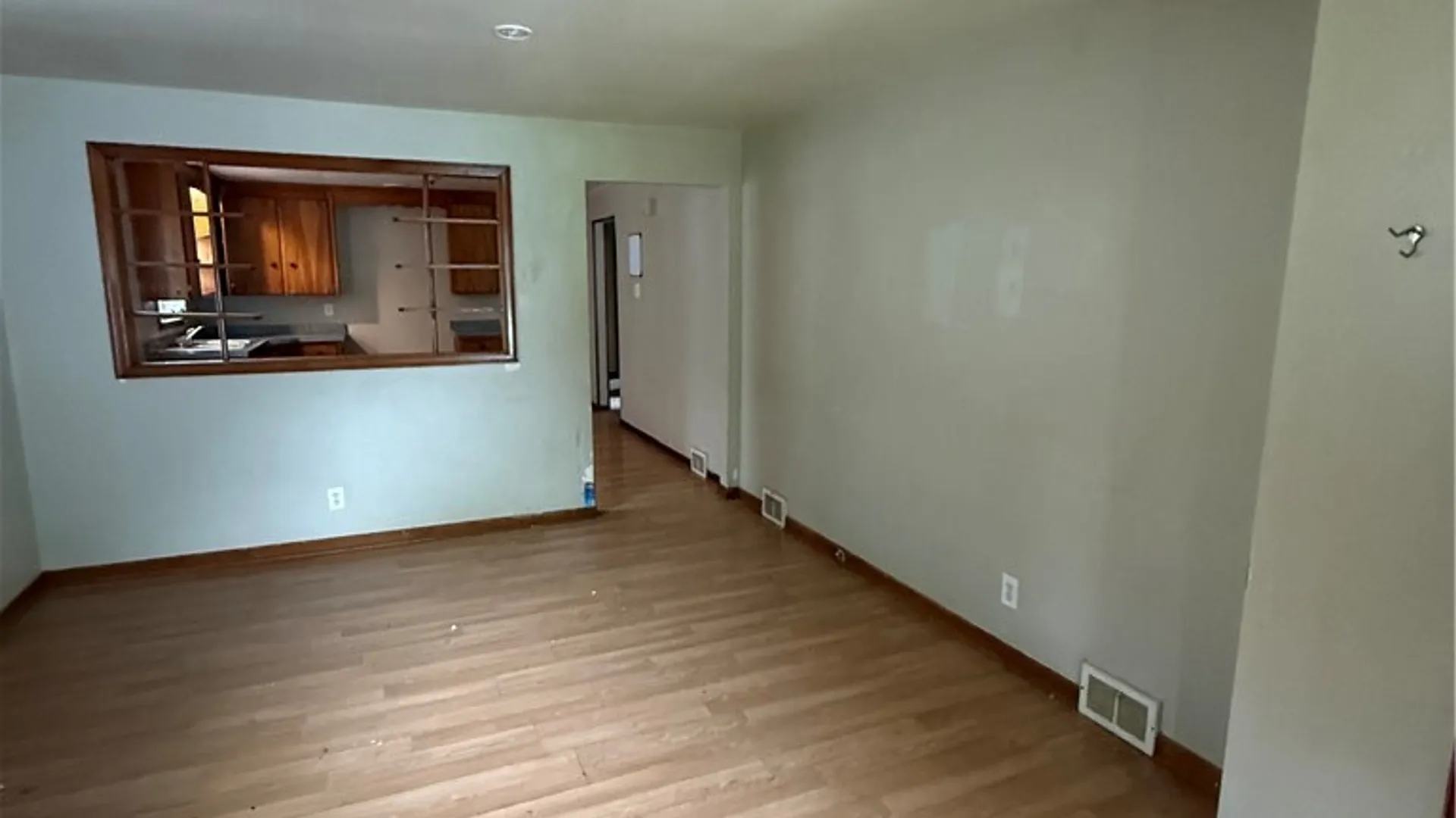 Property at 228 71st Street, Niagara Falls, NY 14304 3