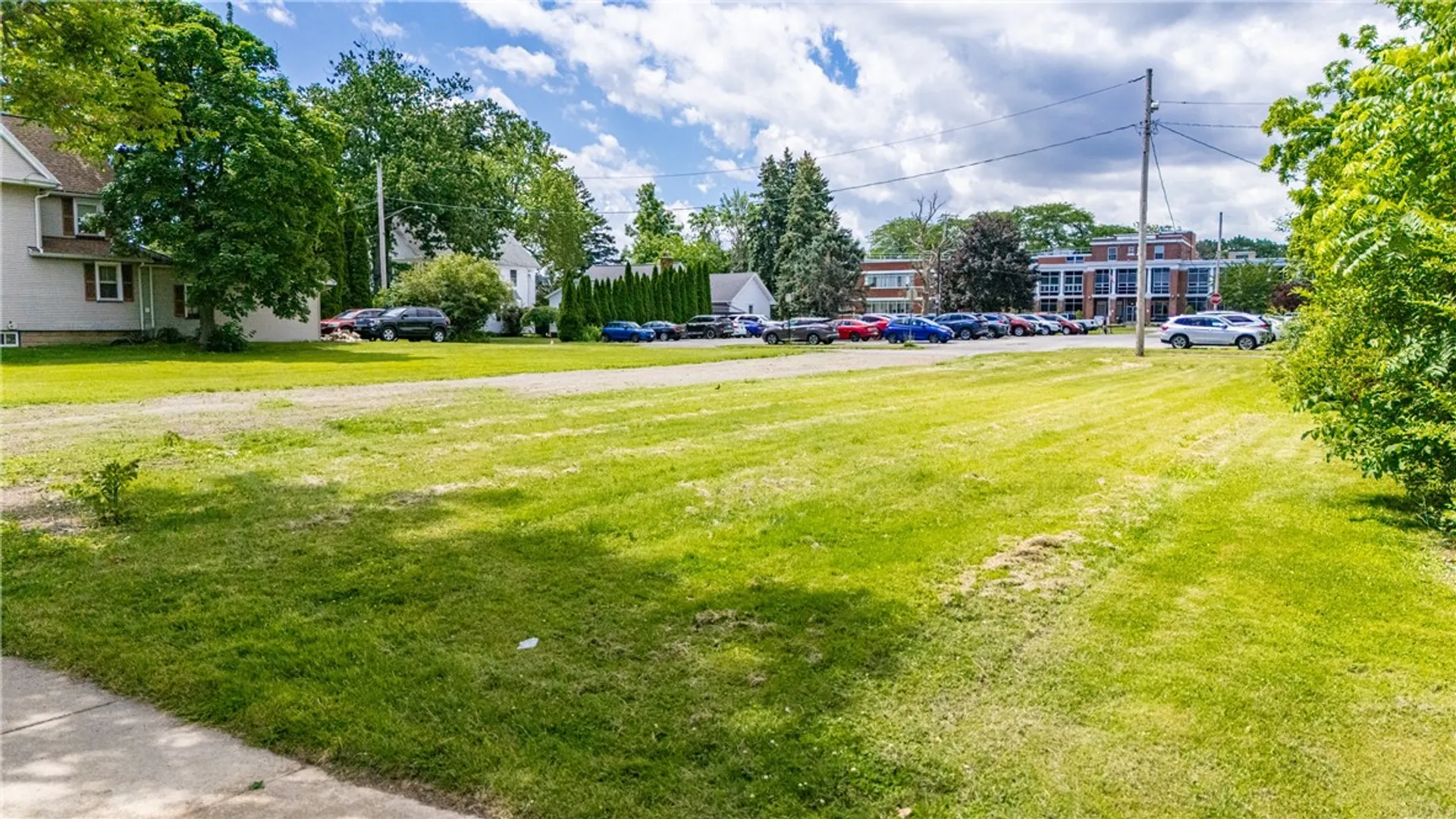 Property at 425 B Beach Avenue, Rochester, NY 14612 2