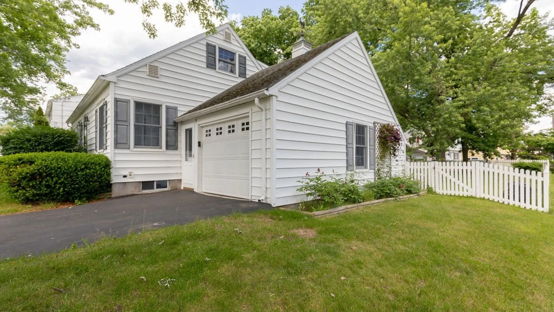 Property at 329 Sunset Drive, Manlius, NY 13057 27