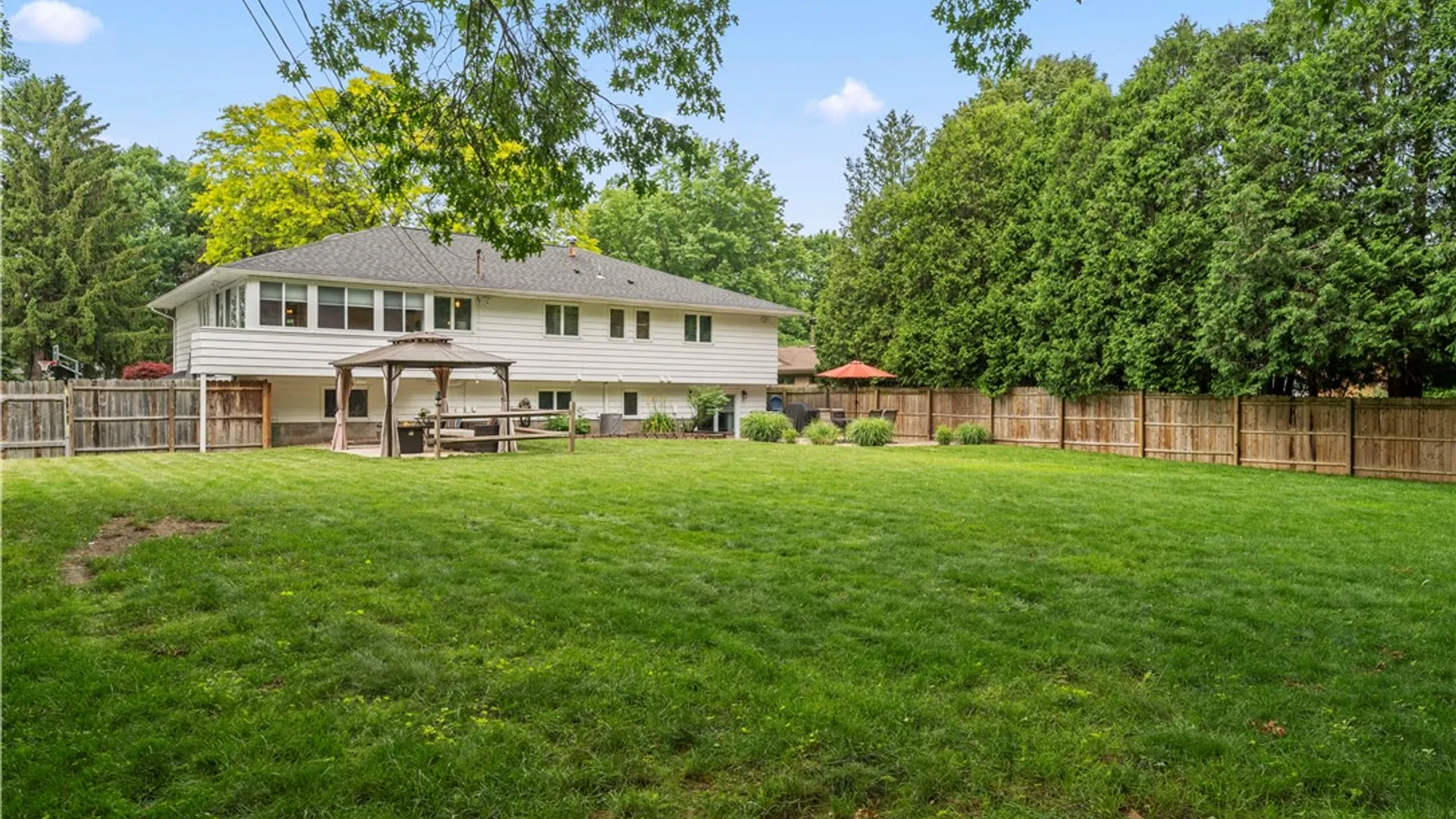 Property at 279 Parkview Dr, Penfield, NY 14625 42