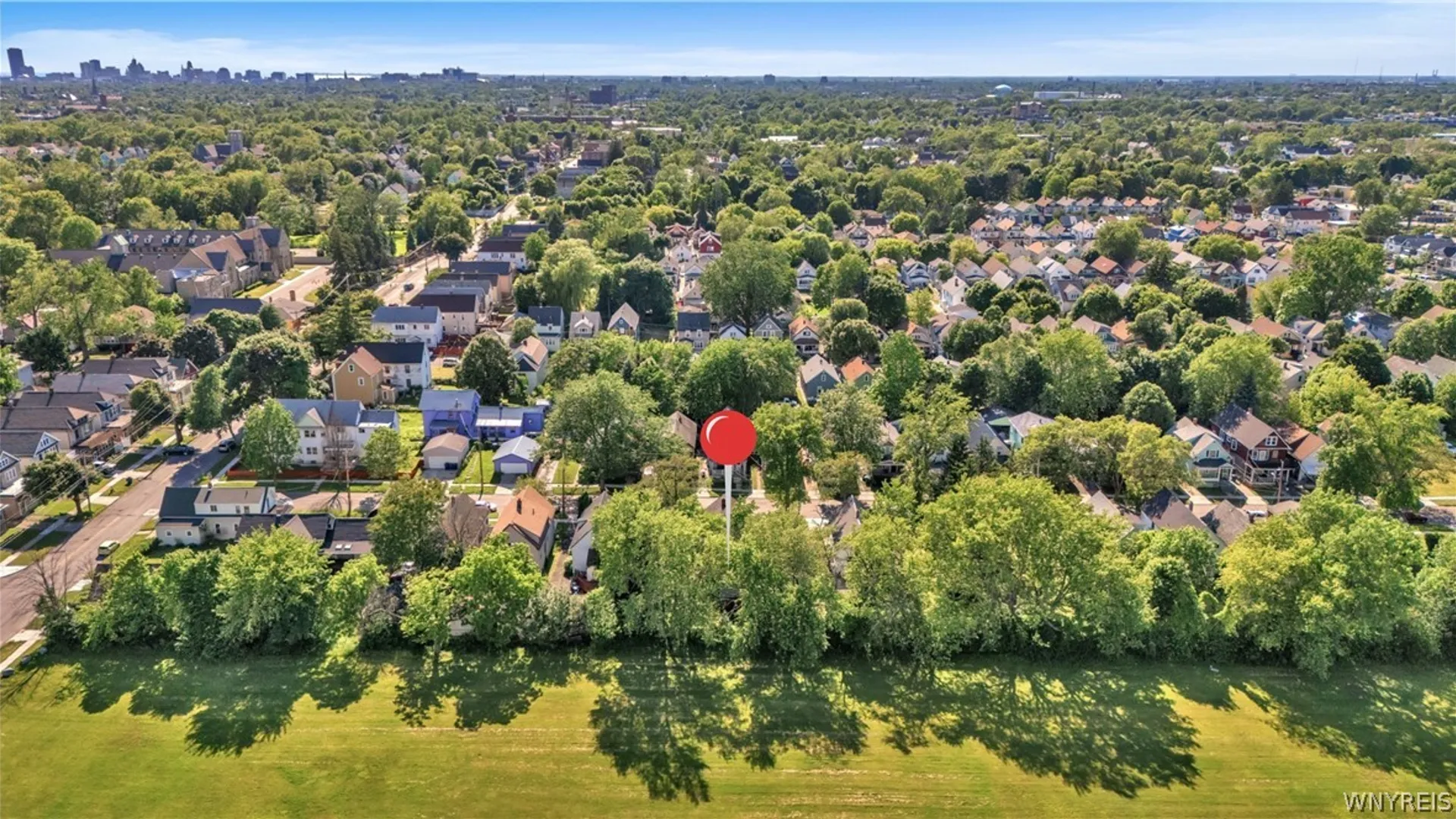 Property at 27 Sattler Avenue, Buffalo, NY 14211 4