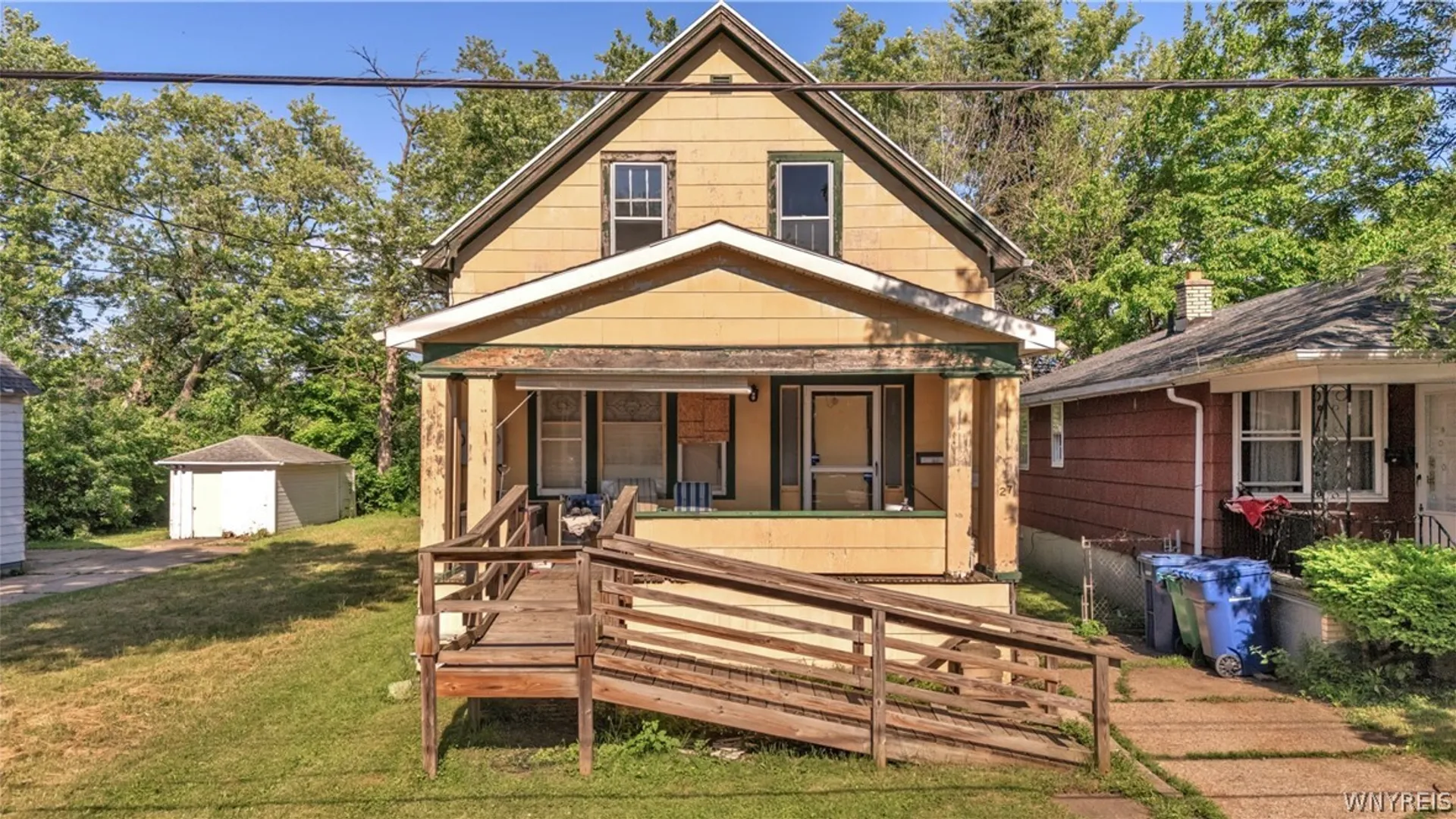 Property at 27 Sattler Avenue, Buffalo, NY 14211 5