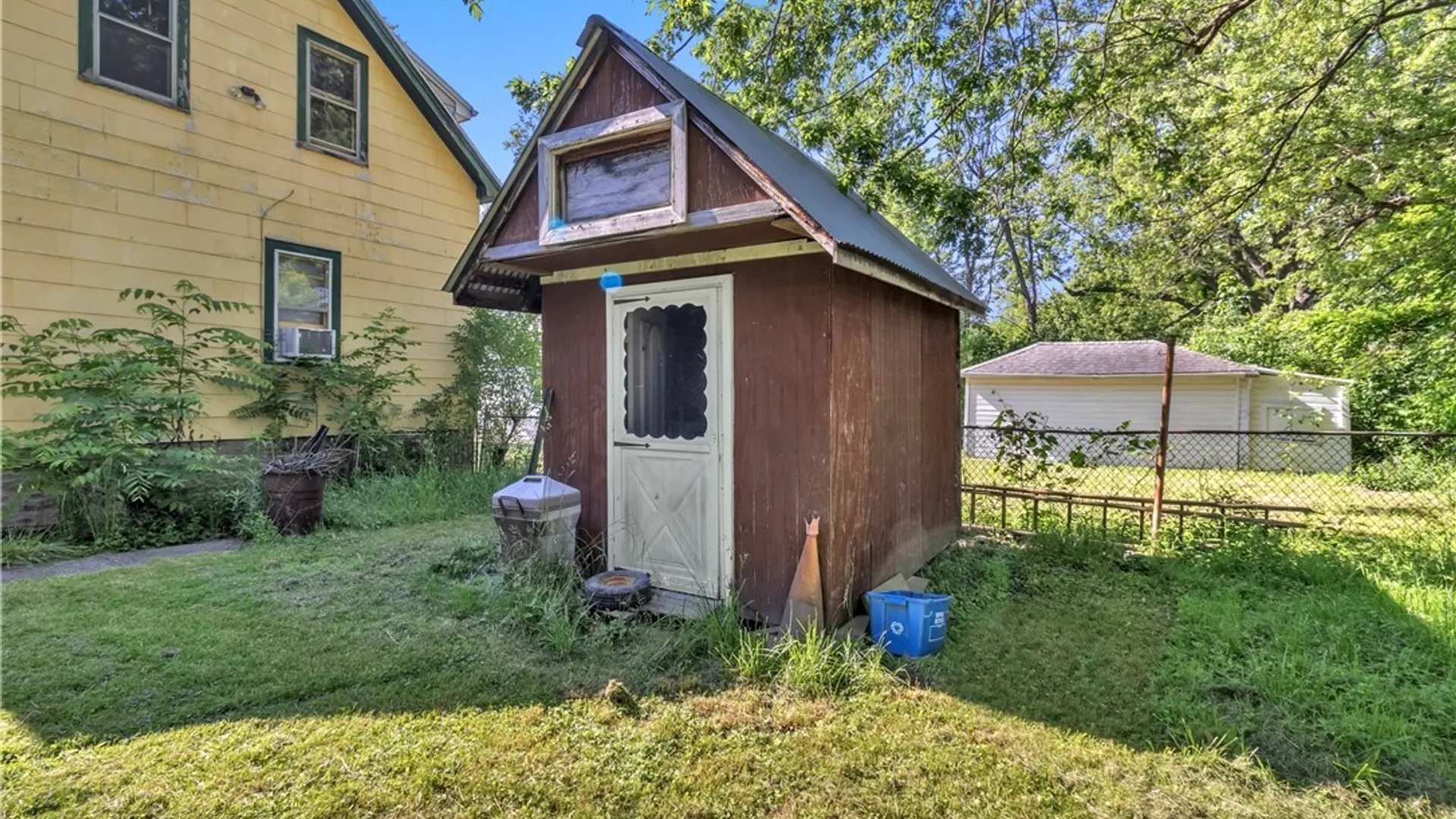 Property at 27 Sattler Avenue, Buffalo, NY 14211 7
