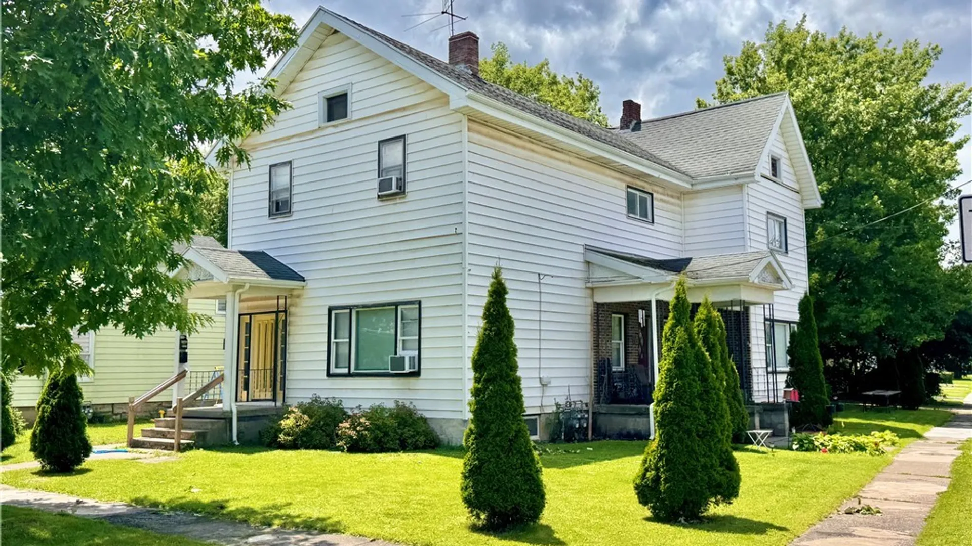 Property at 9 Cross Street, Auburn, NY 13021 2