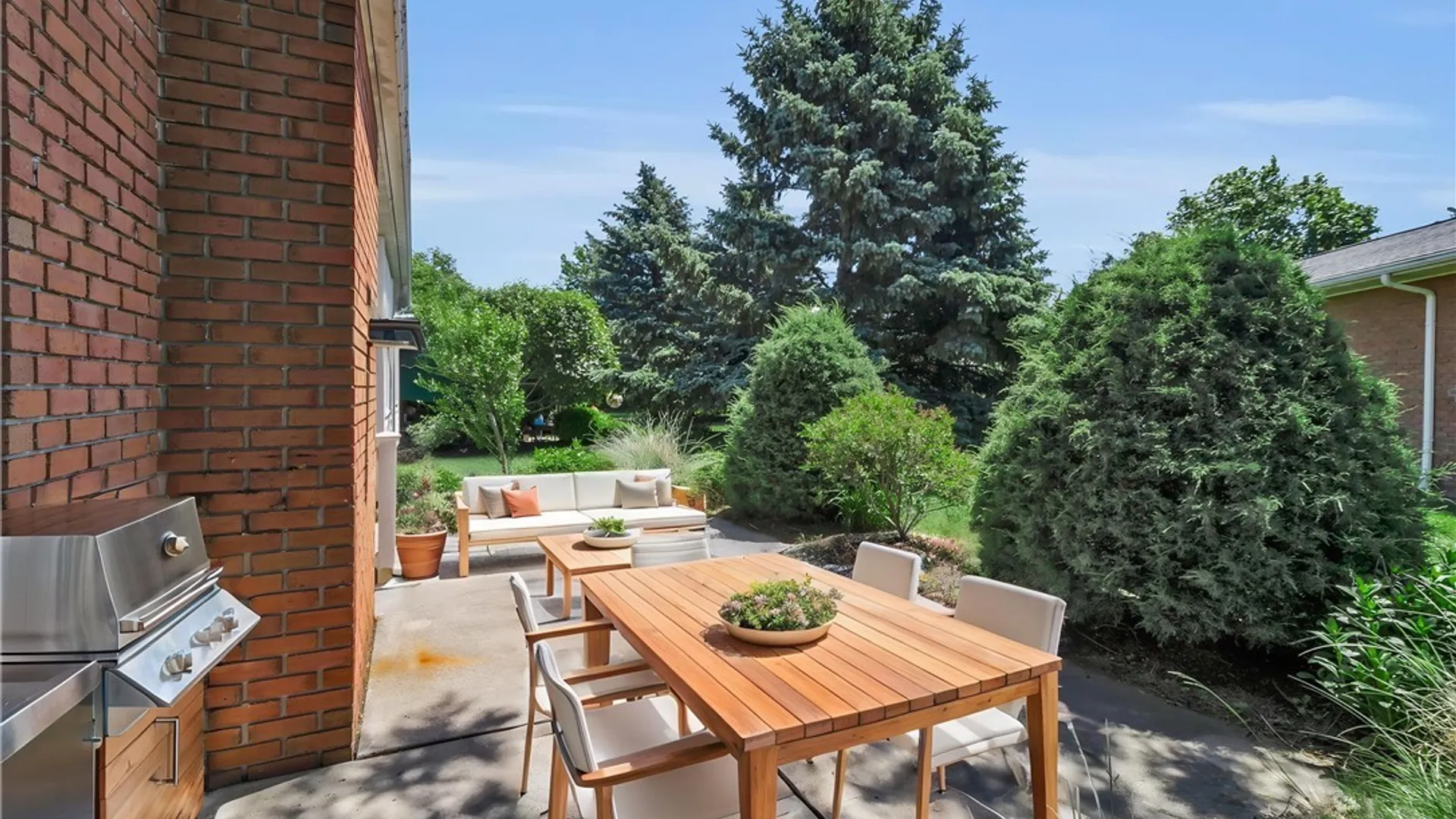 Property at 3 Saint Charles Court, Amherst, NY 14221 9