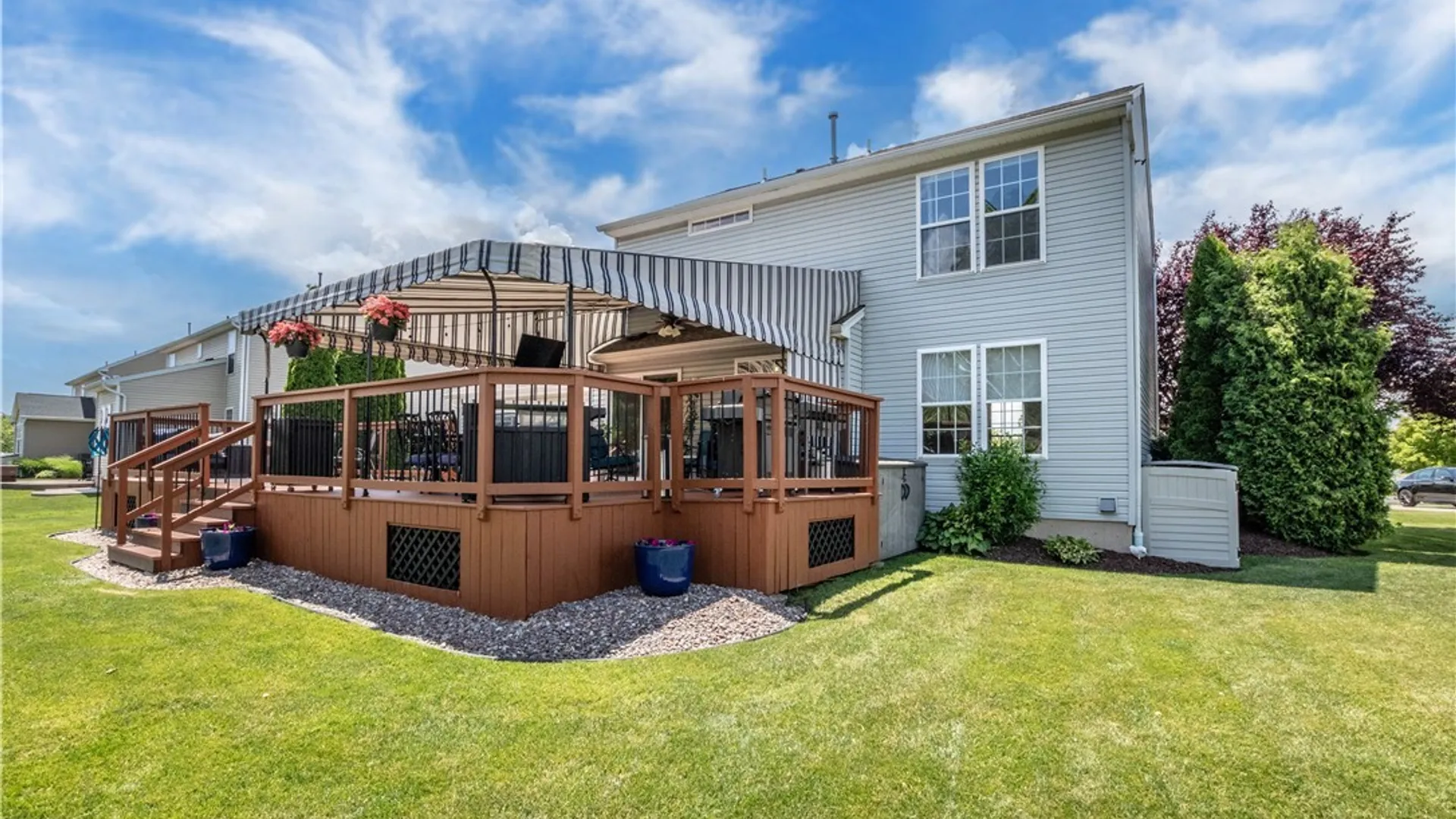 Property at 2445 King Fisher Lane, Wheatfield, NY 14304 10