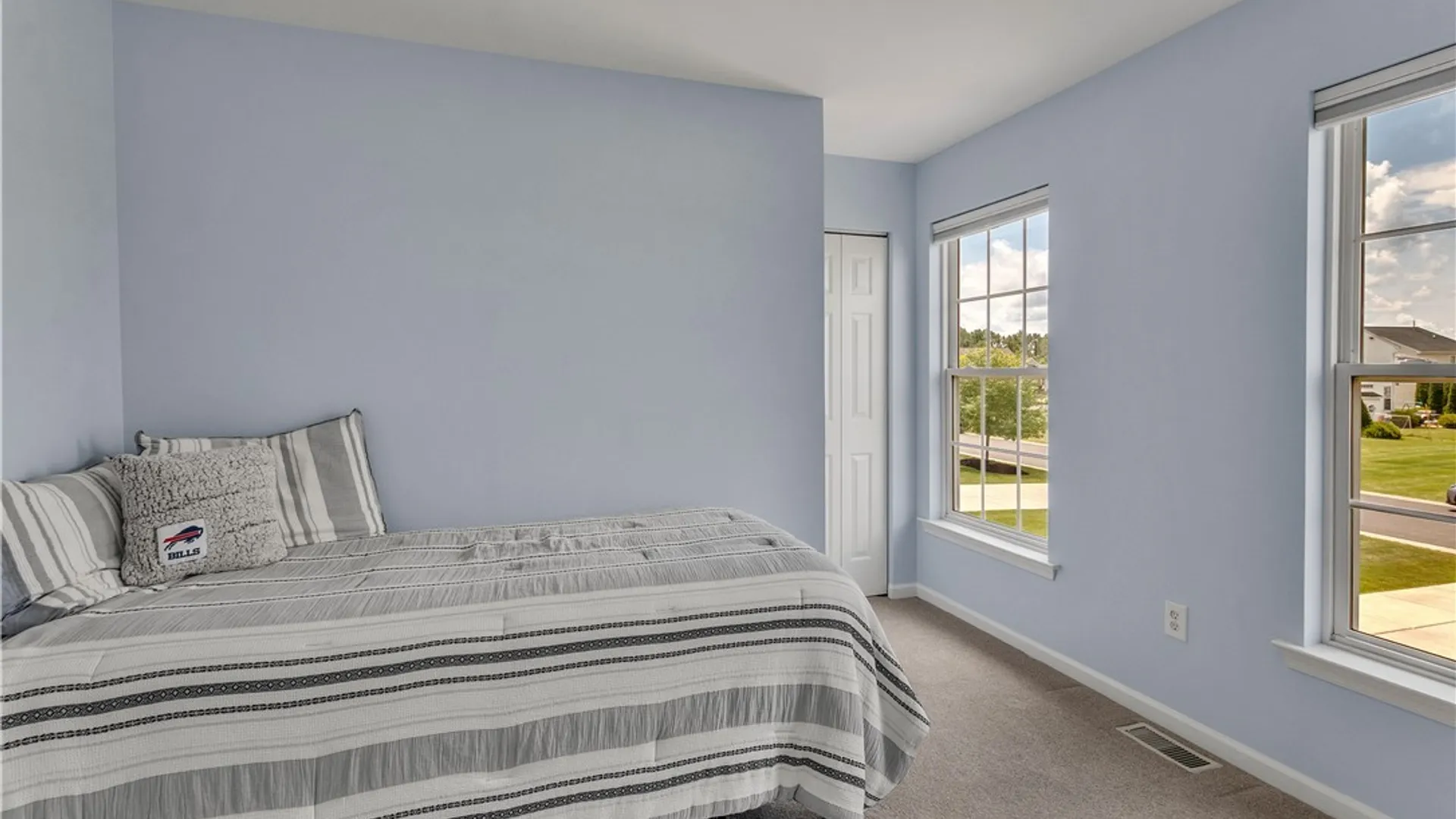 Property at 2445 King Fisher Lane, Wheatfield, NY 14304 40