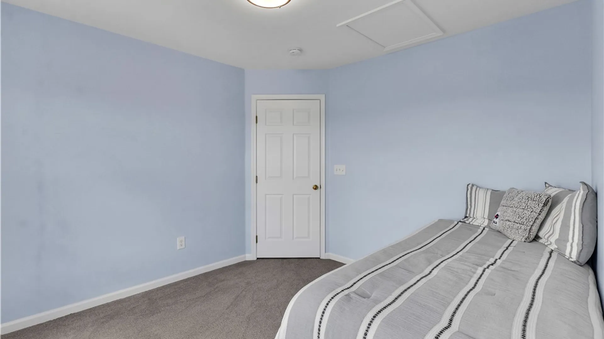 Property at 2445 King Fisher Lane, Wheatfield, NY 14304 41