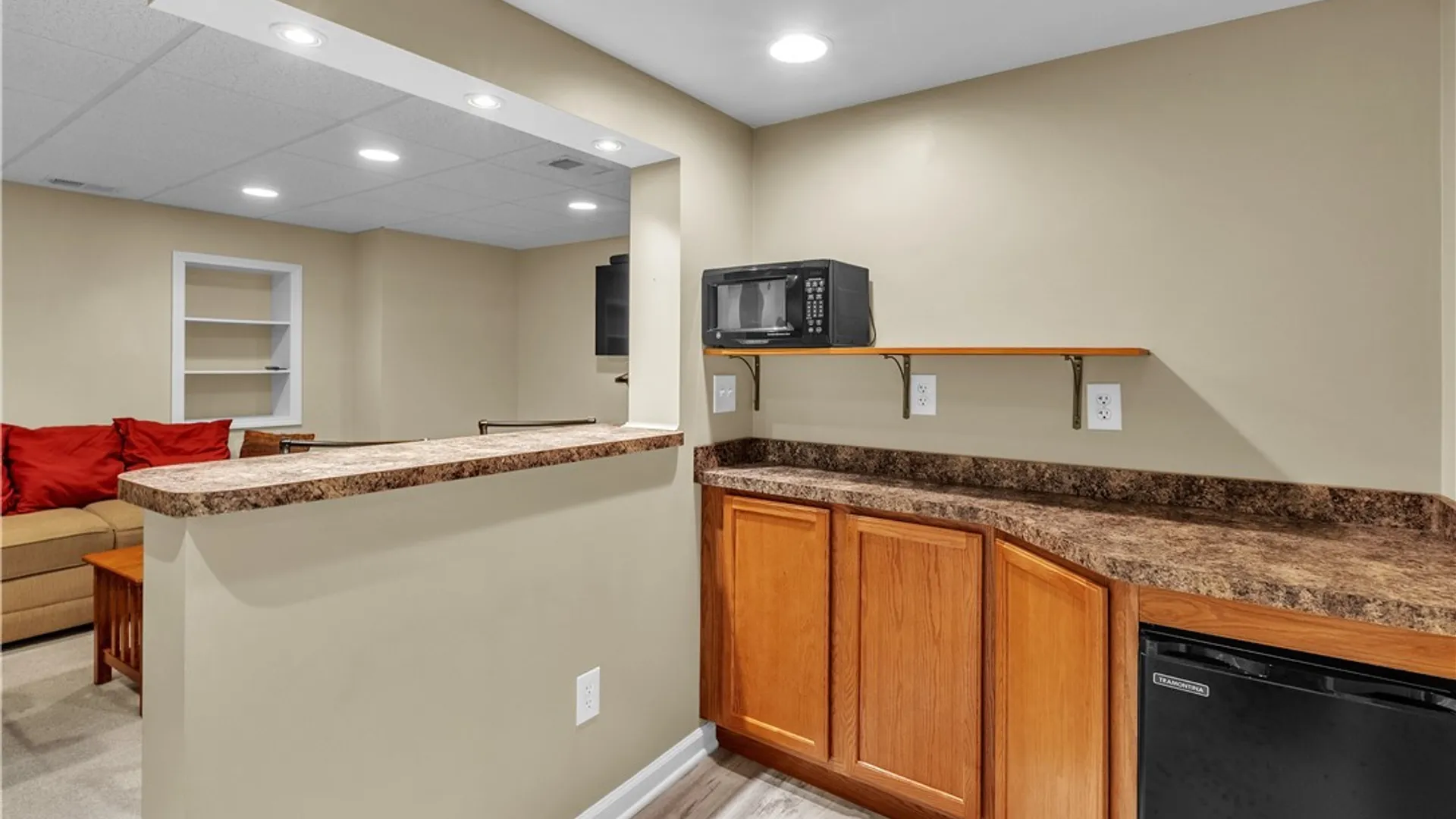 Property at 2445 King Fisher Lane, Wheatfield, NY 14304 44