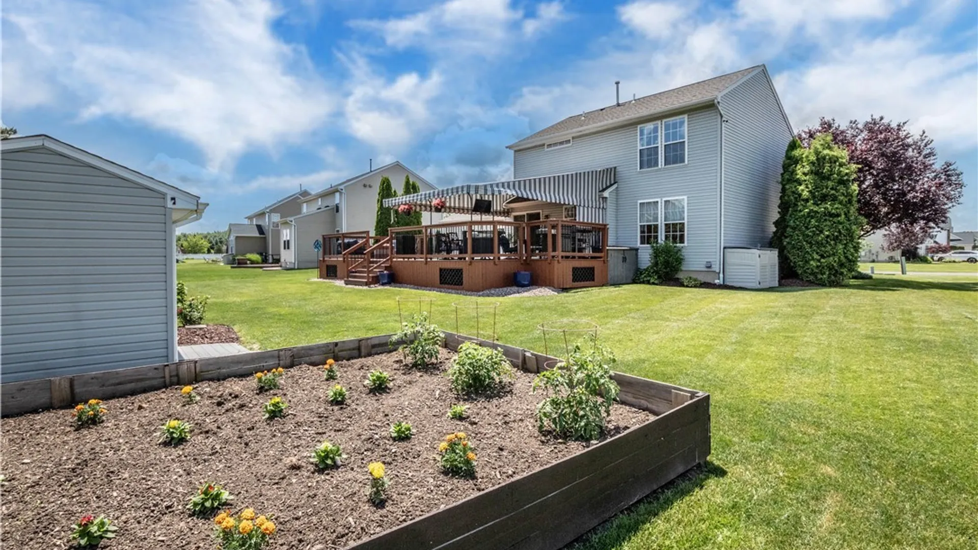 Property at 2445 King Fisher Lane, Wheatfield, NY 14304 7