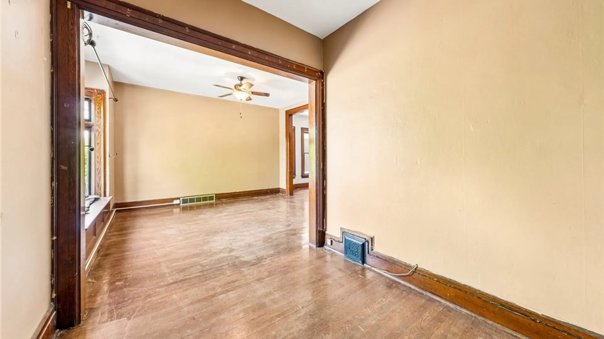 Property at 527 Massachusetts Avenue, Buffalo, NY 14213 21