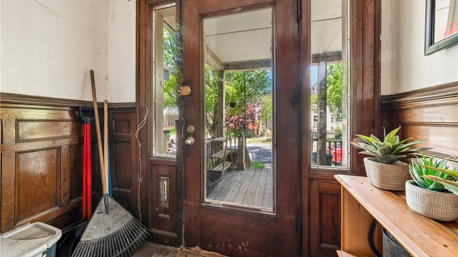 Property at 527 Massachusetts Avenue, Buffalo, NY 14213 42