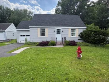8269 Oswego Road, Clay, NY 13090