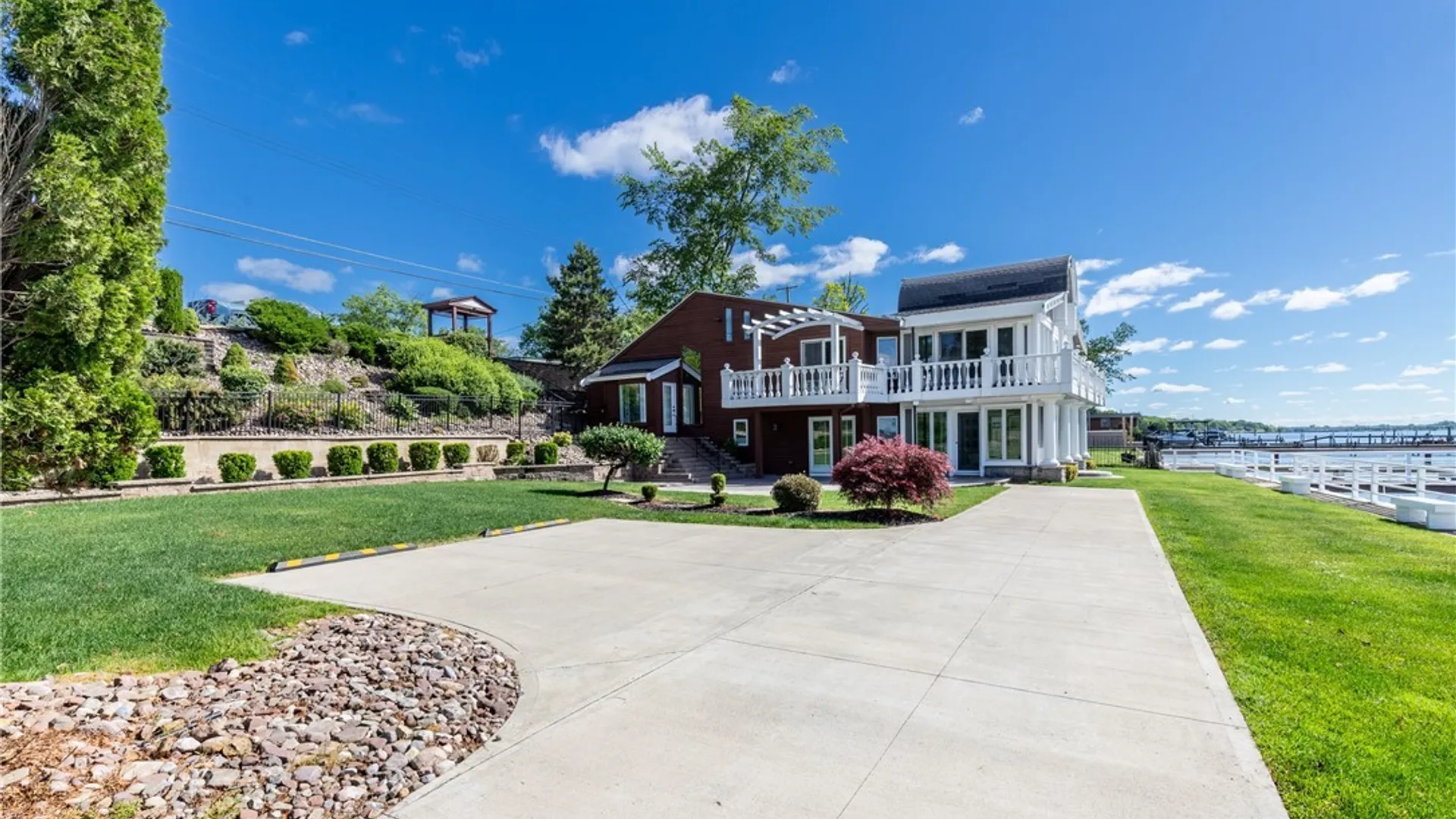 Property at 2039 E River Road, Grand Island, NY 14072 39