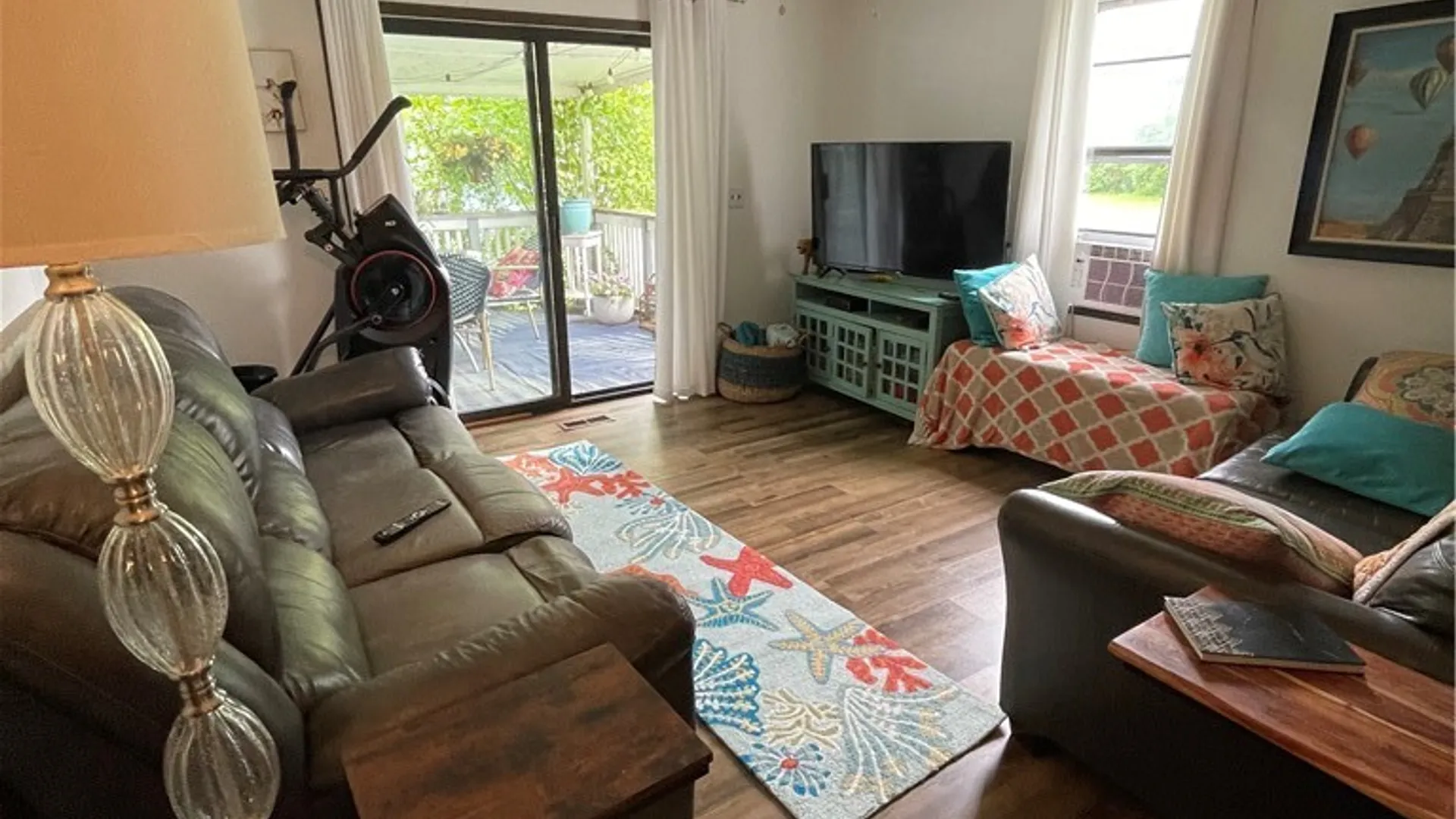 Property at 30 S Whispering Ln Lane, Hamburg, NY 14075 17