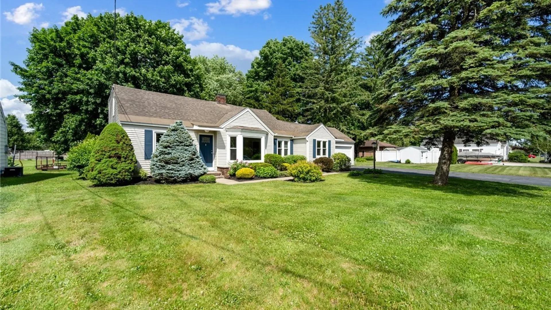Property at 202 W Chestnut Street, Rome, NY 13440 3