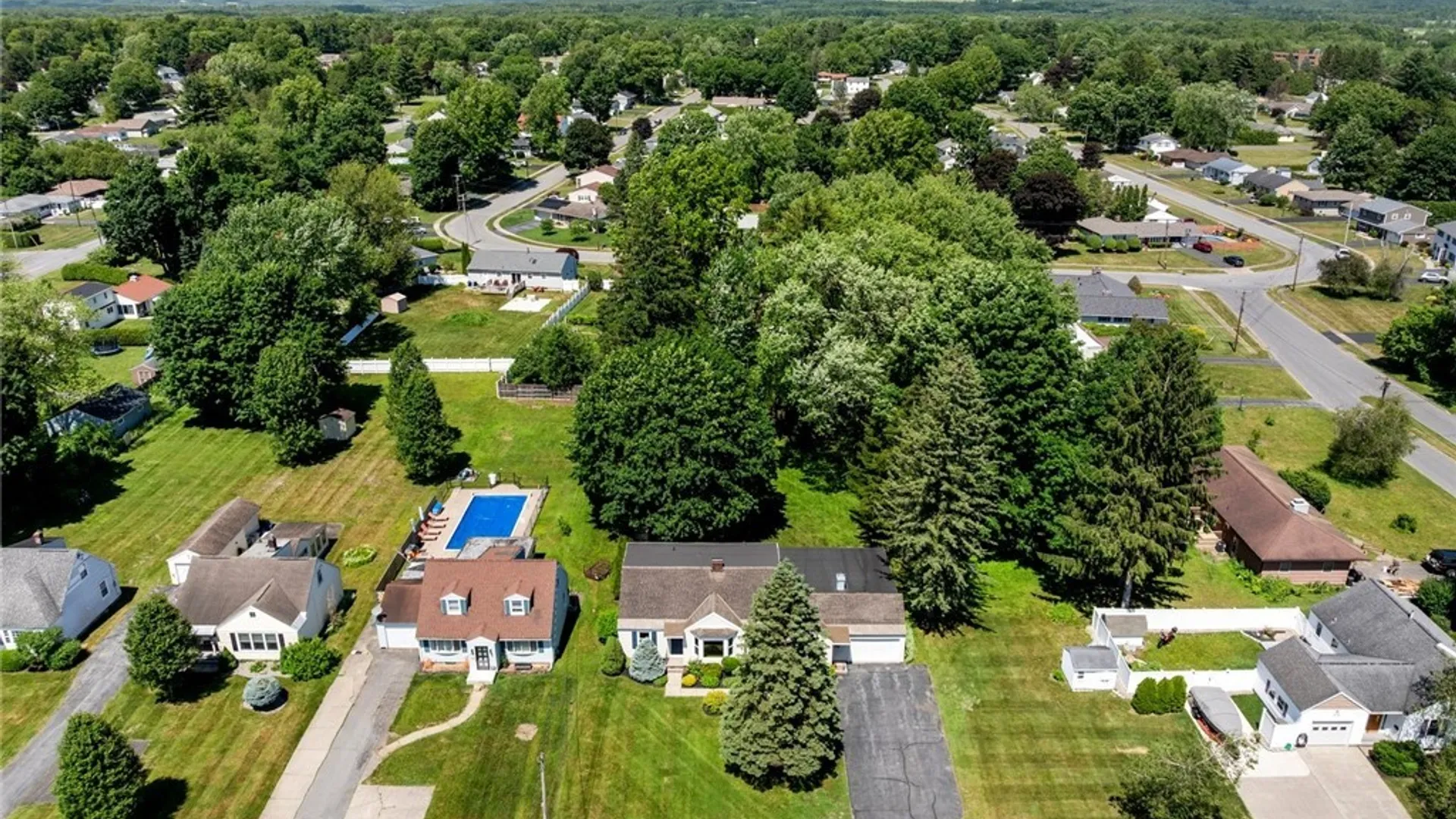 Property at 202 W Chestnut Street, Rome, NY 13440 5
