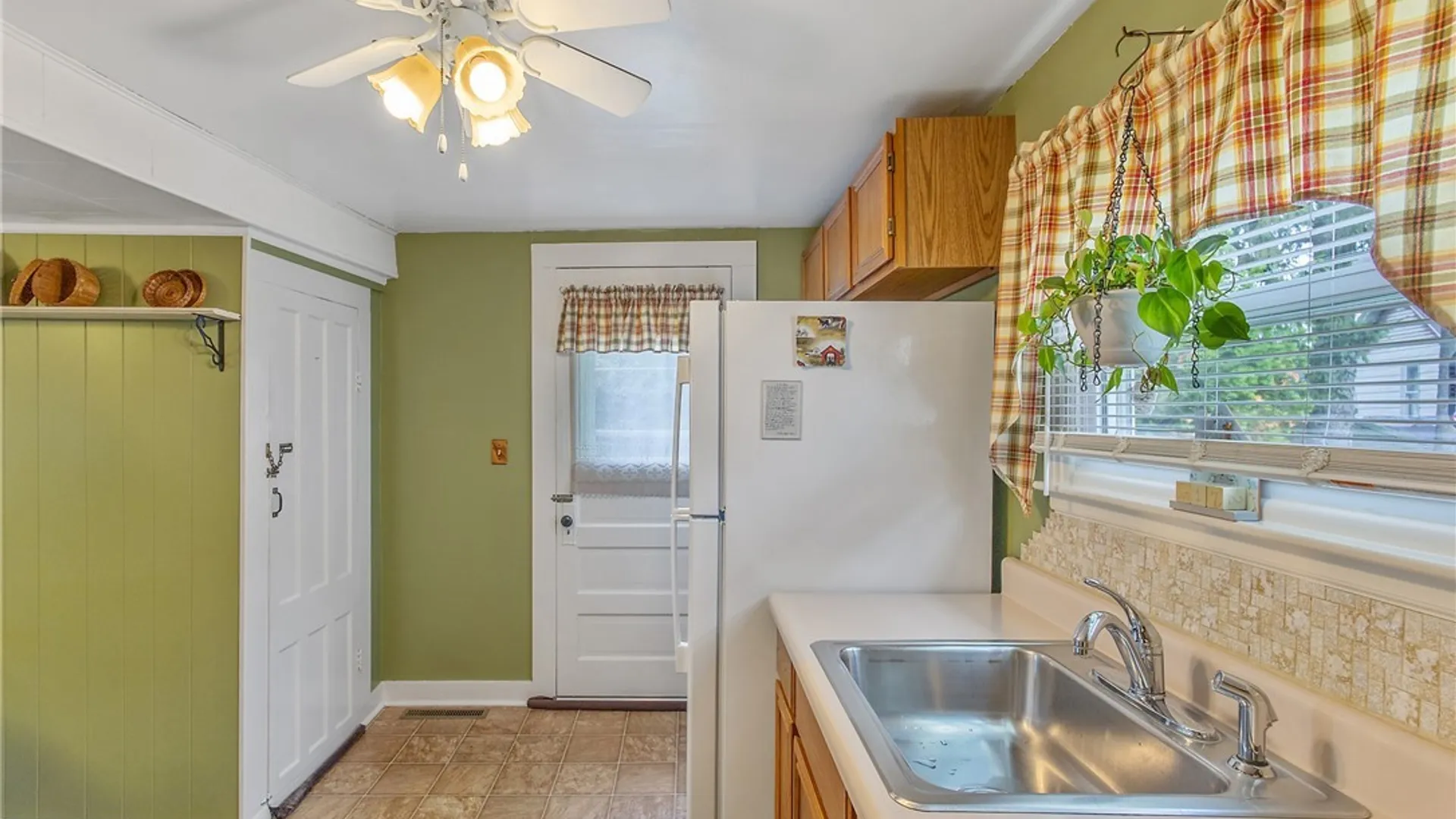 Property at 249 State Street, Auburn, NY 13021 13