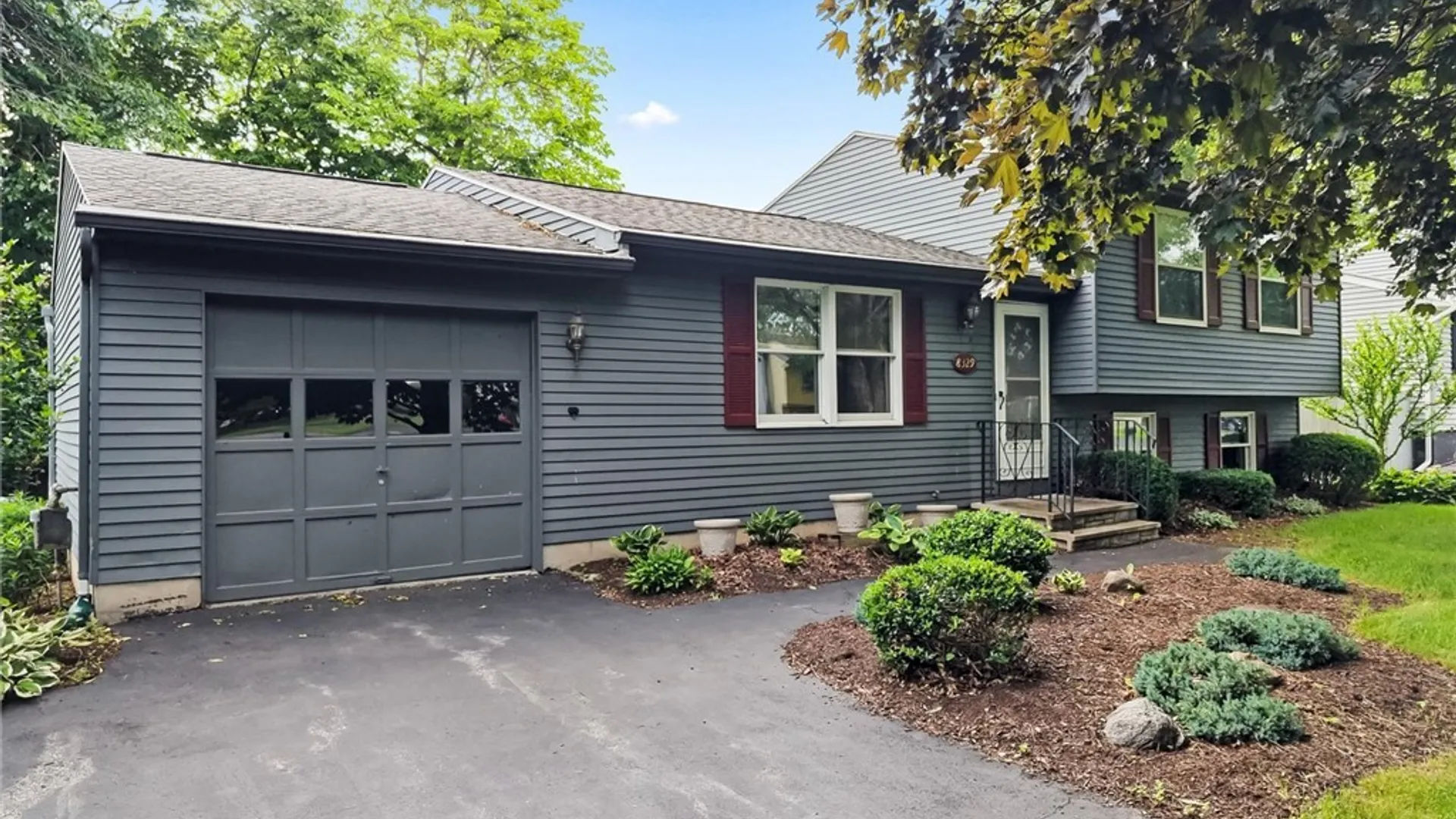 Property at 8329 Pansy Drive, Clay, NY 13027 5