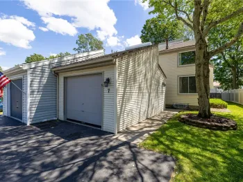 Property at 7 Brimsdown Circle, Perinton, NY 14450