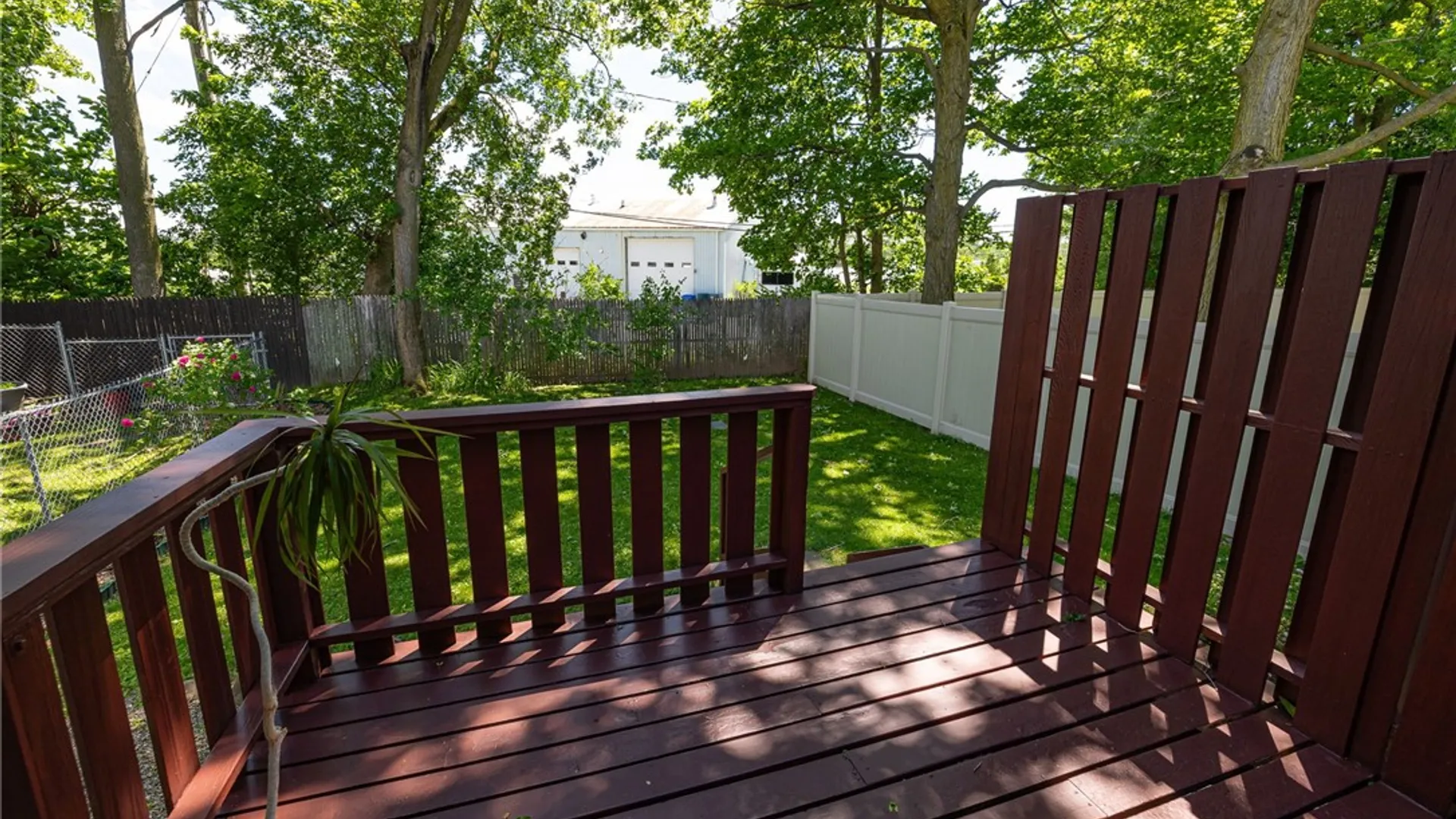 Property at 7 Brimsdown Circle, Perinton, NY 14450 28