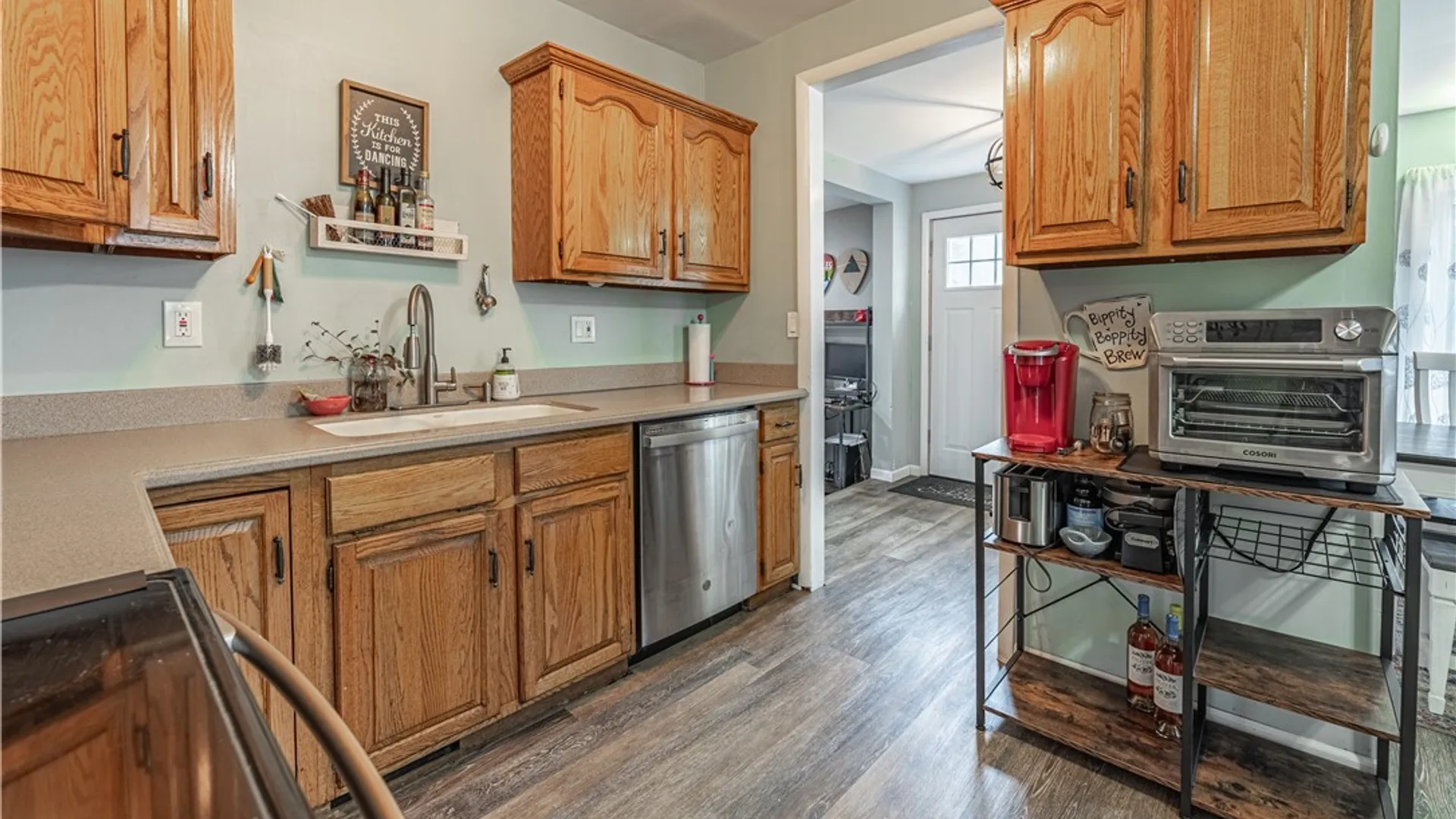 Property at 1 Royal Lane, Lockport City, NY 14094 10