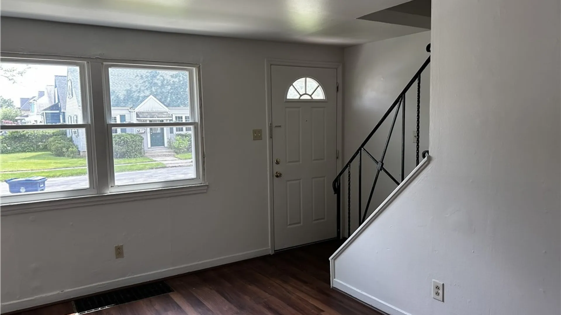 Property at 680 Taunton Place, Buffalo, NY 14216 2