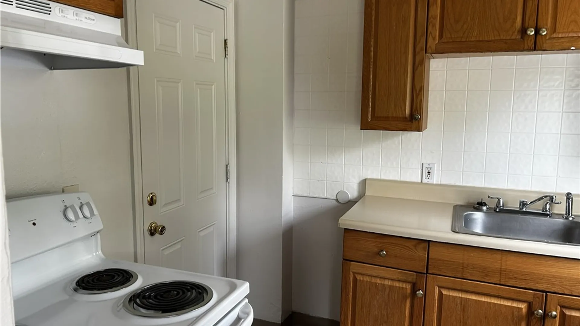 Property at 680 Taunton Place, Buffalo, NY 14216 5