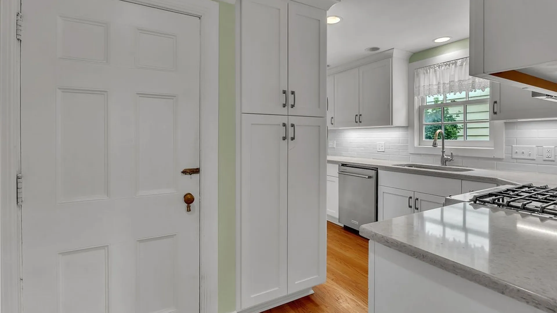 Property at 17 Colvin Avenue, Buffalo, NY 14216 14