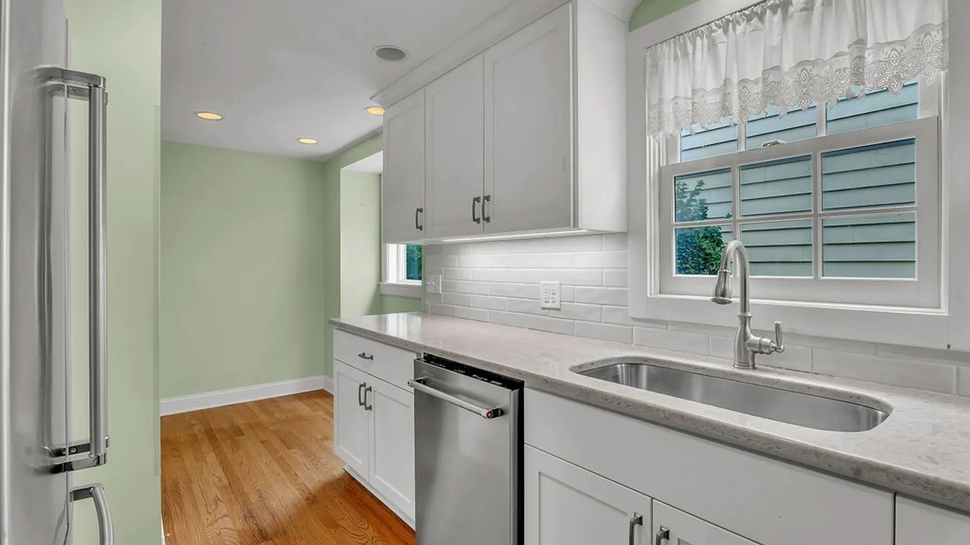 Property at 17 Colvin Avenue, Buffalo, NY 14216 16