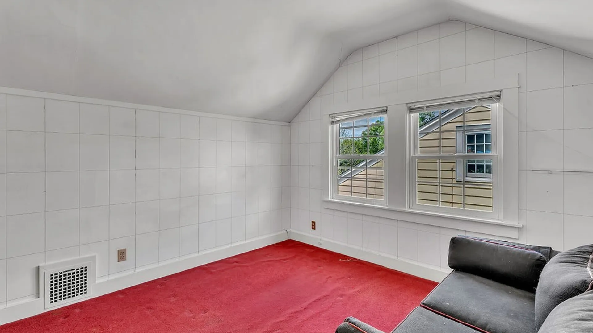 Property at 17 Colvin Avenue, Buffalo, NY 14216 34