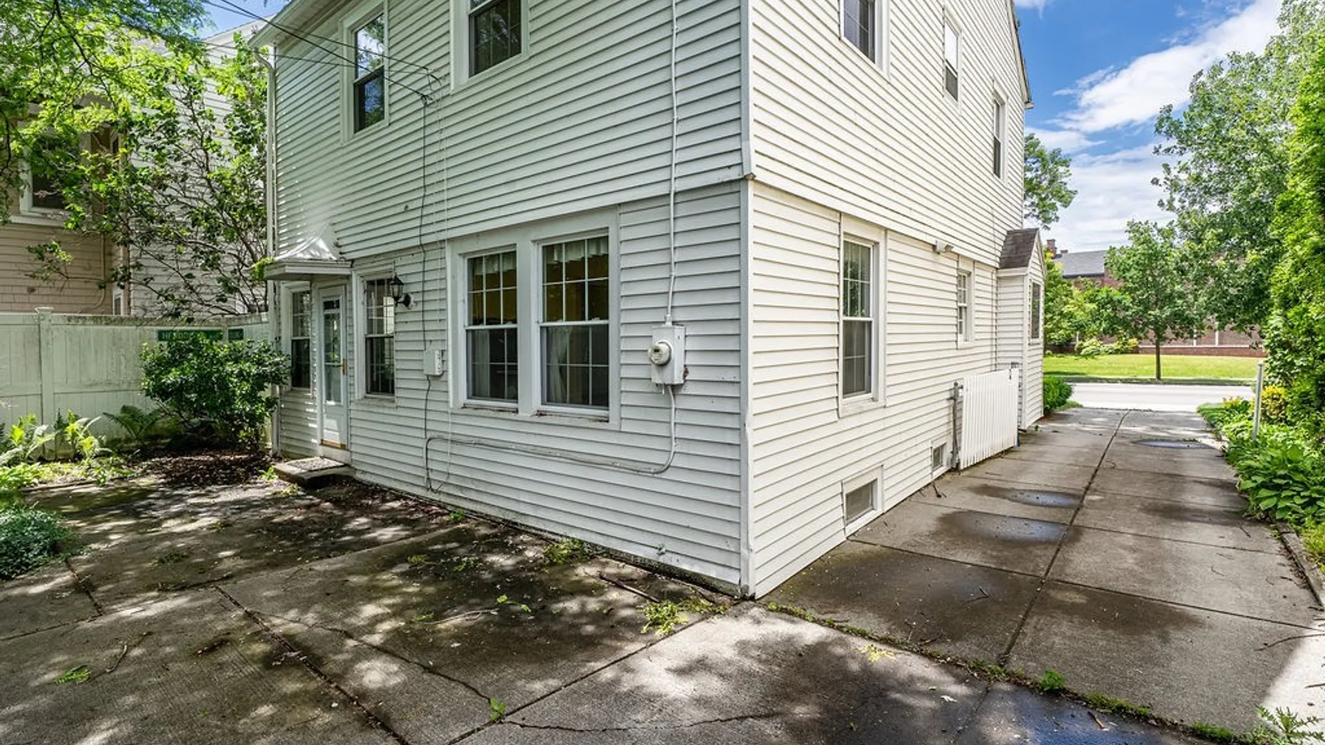 Property at 17 Colvin Avenue, Buffalo, NY 14216 41