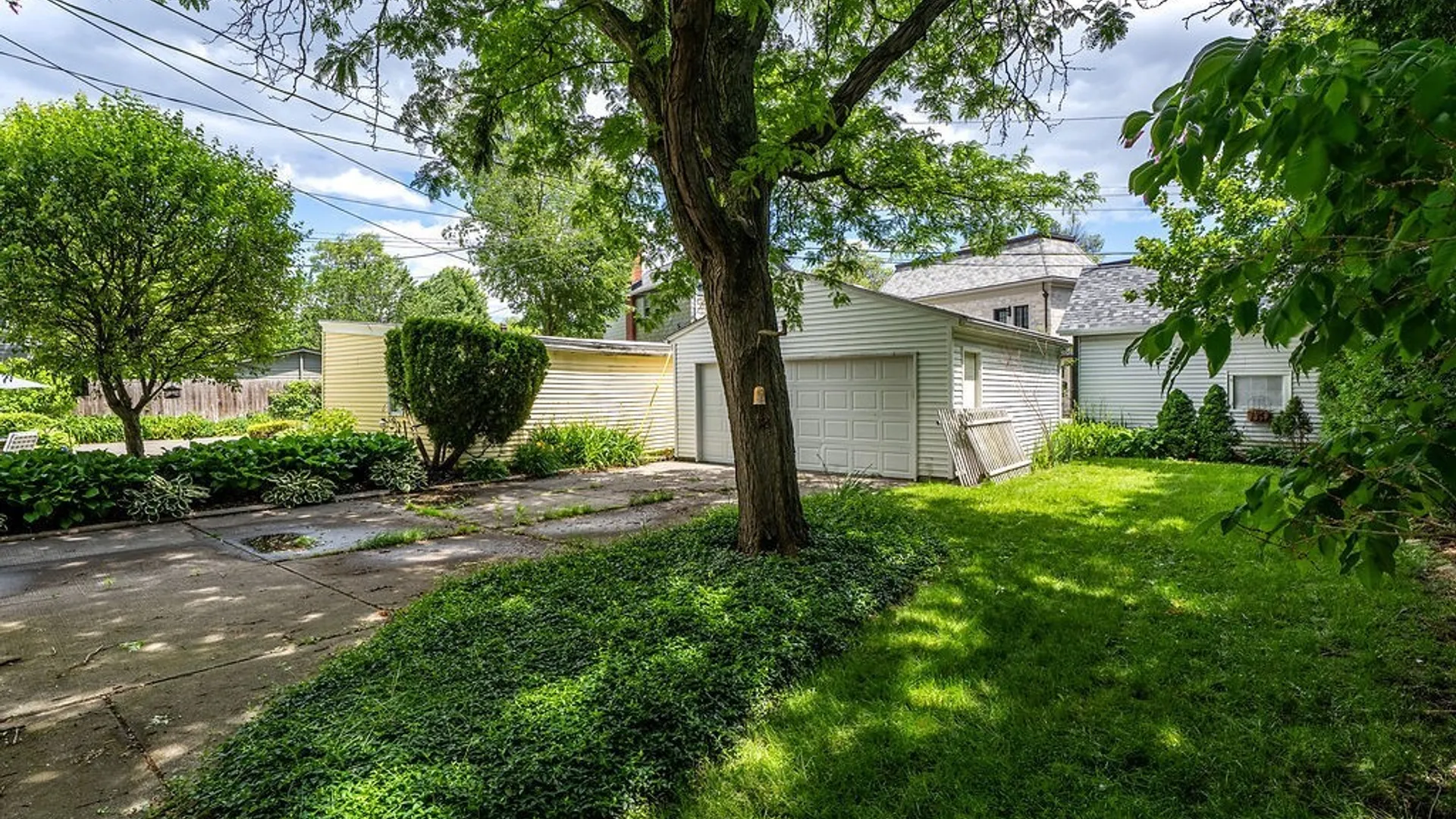 Property at 17 Colvin Avenue, Buffalo, NY 14216 44