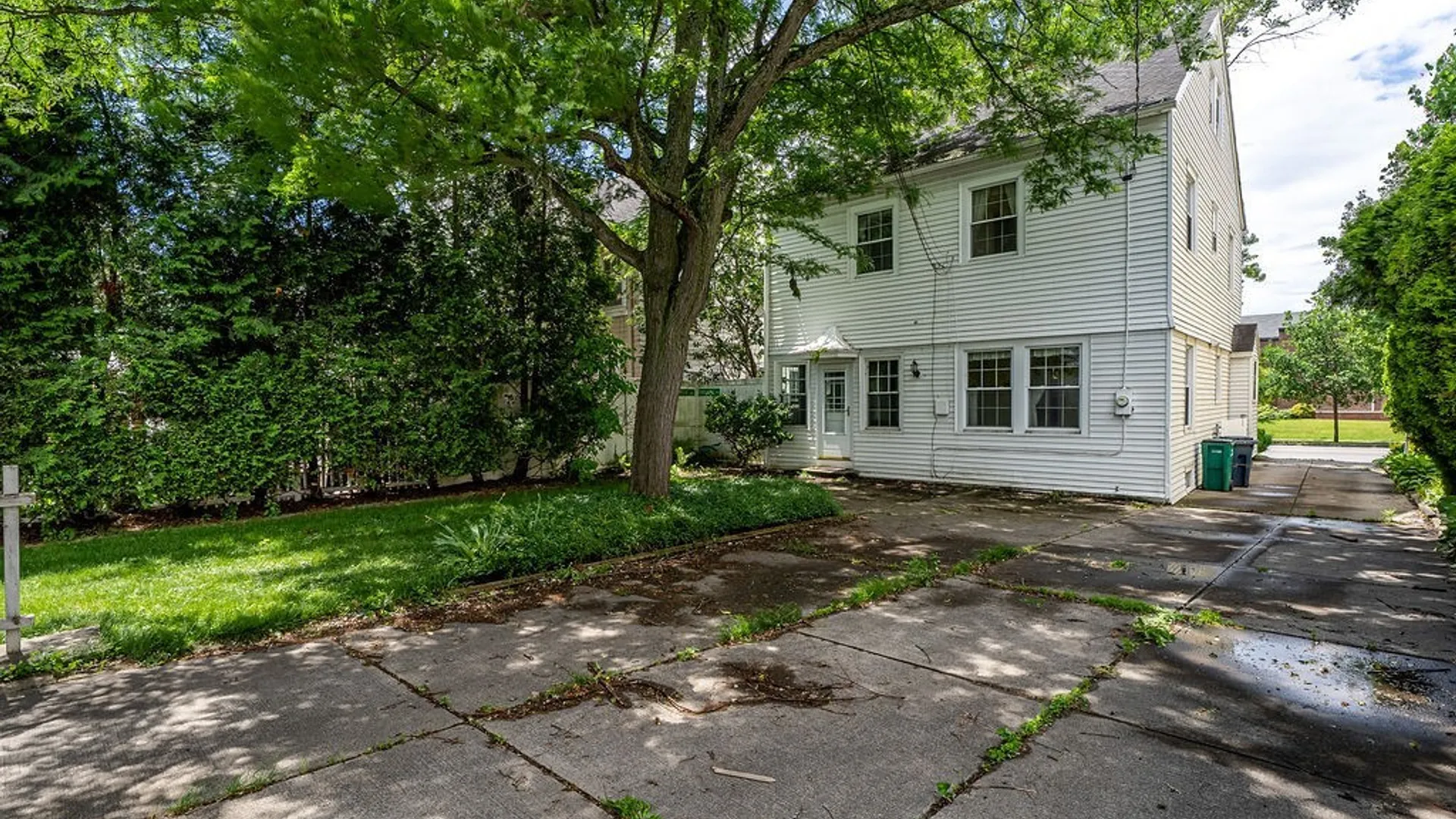 Property at 17 Colvin Avenue, Buffalo, NY 14216 46