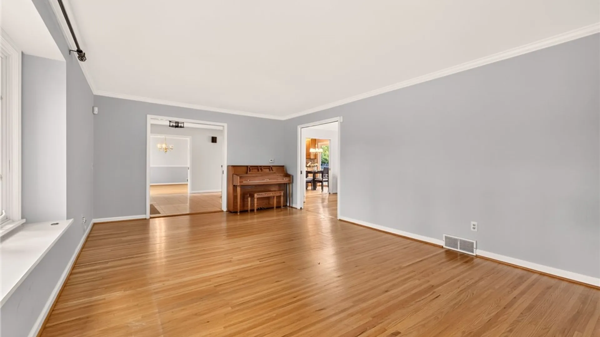 Property at 14 Pin Hook Lane, Pittsford, NY 14534 17