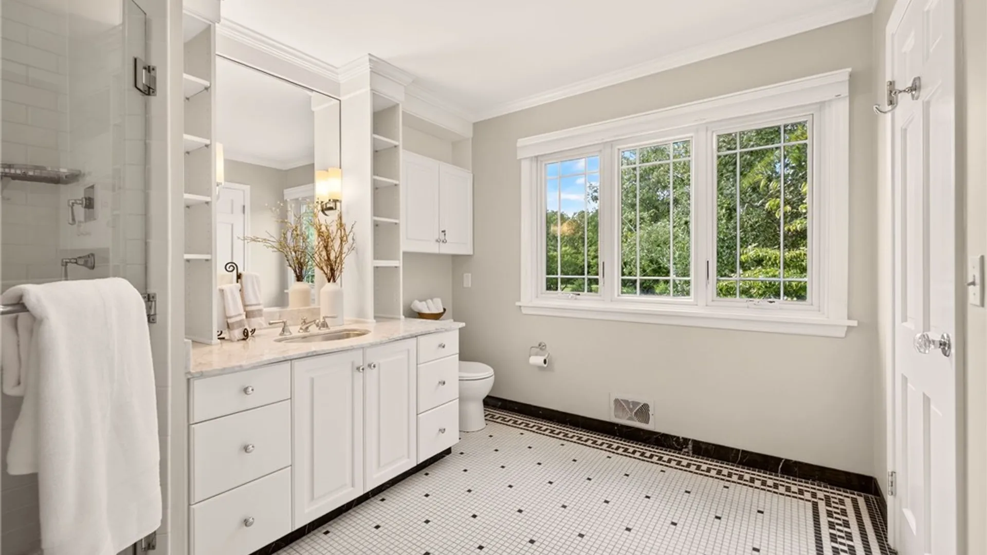 Property at 14 Pin Hook Lane, Pittsford, NY 14534 25