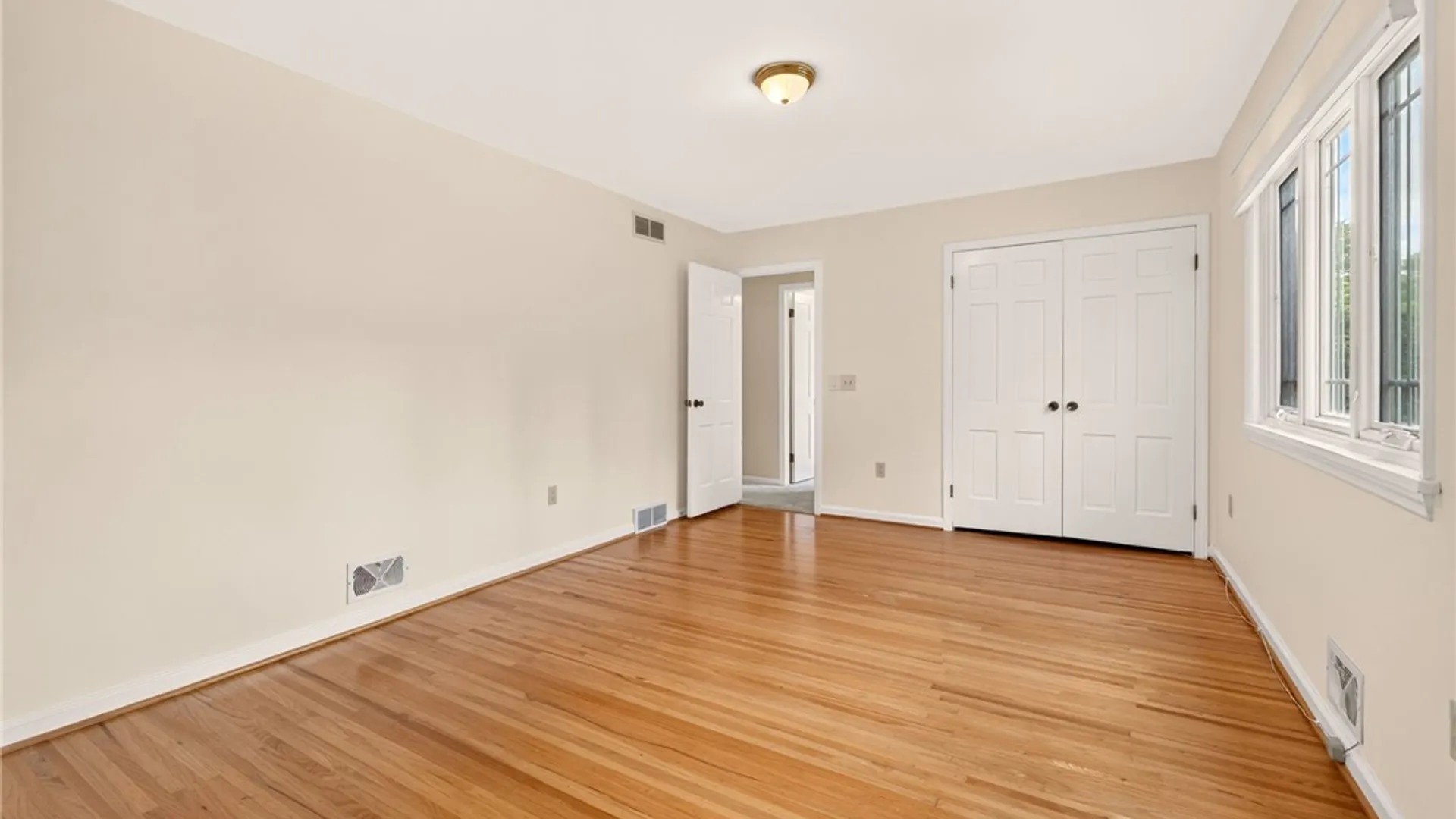 Property at 14 Pin Hook Lane, Pittsford, NY 14534 30
