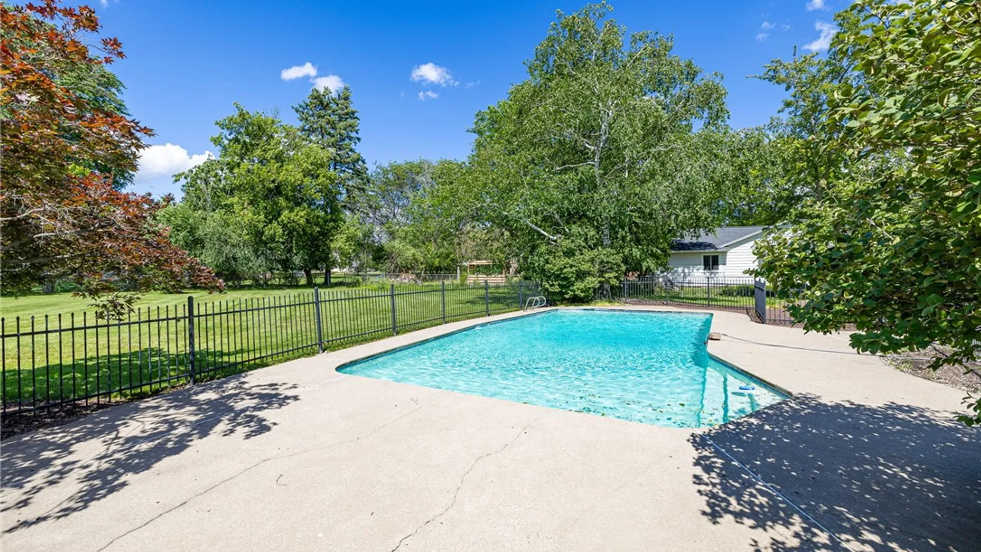 Property at 14 Pin Hook Lane, Pittsford, NY 14534 39