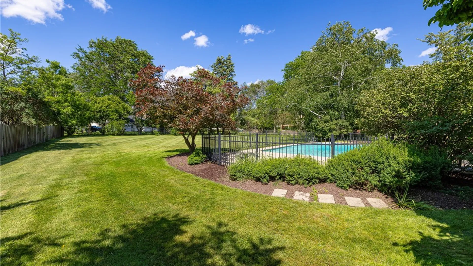 Property at 14 Pin Hook Lane, Pittsford, NY 14534 44