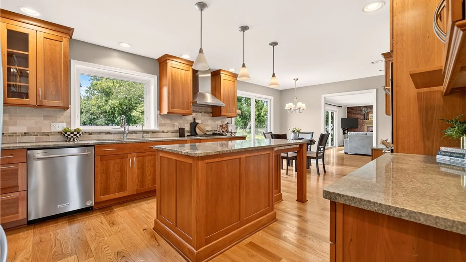 Property at 14 Pin Hook Lane, Pittsford, NY 14534 8