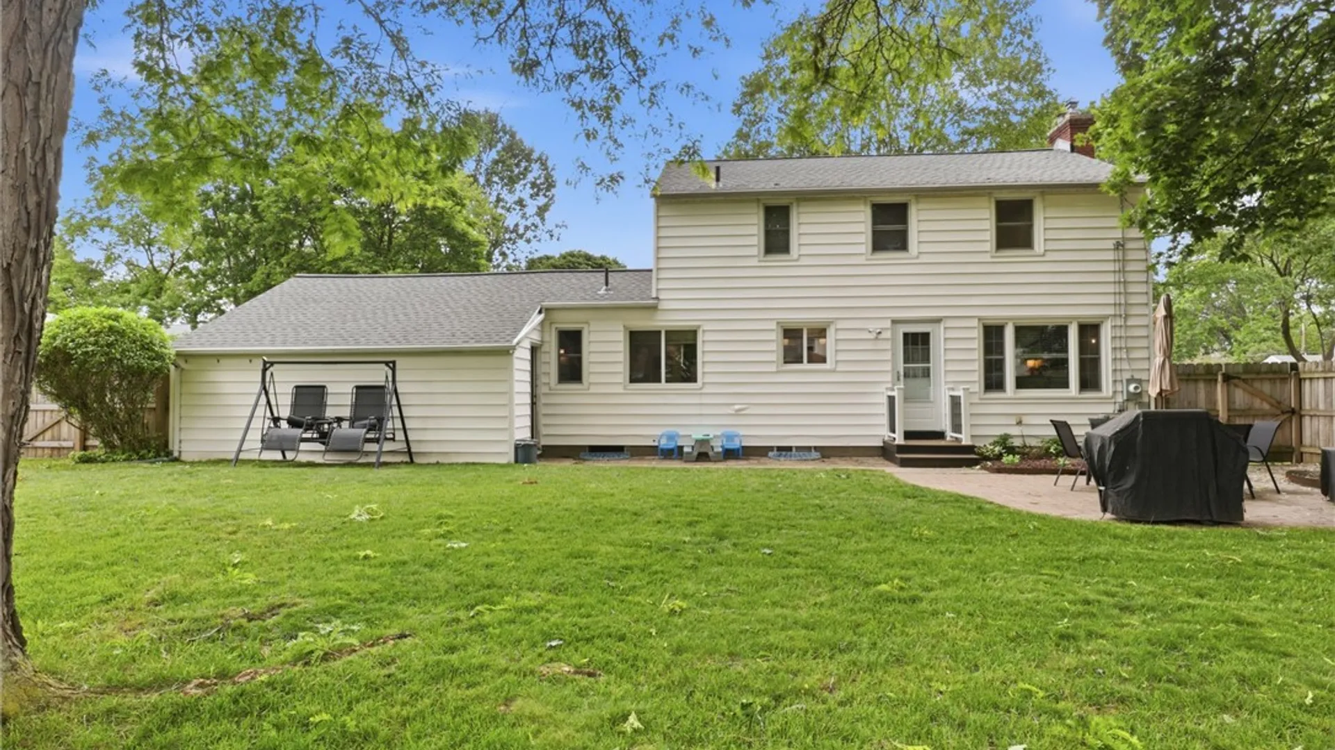 Property at 176 Green Meadow Drive, Irondequoit, NY 14617 27