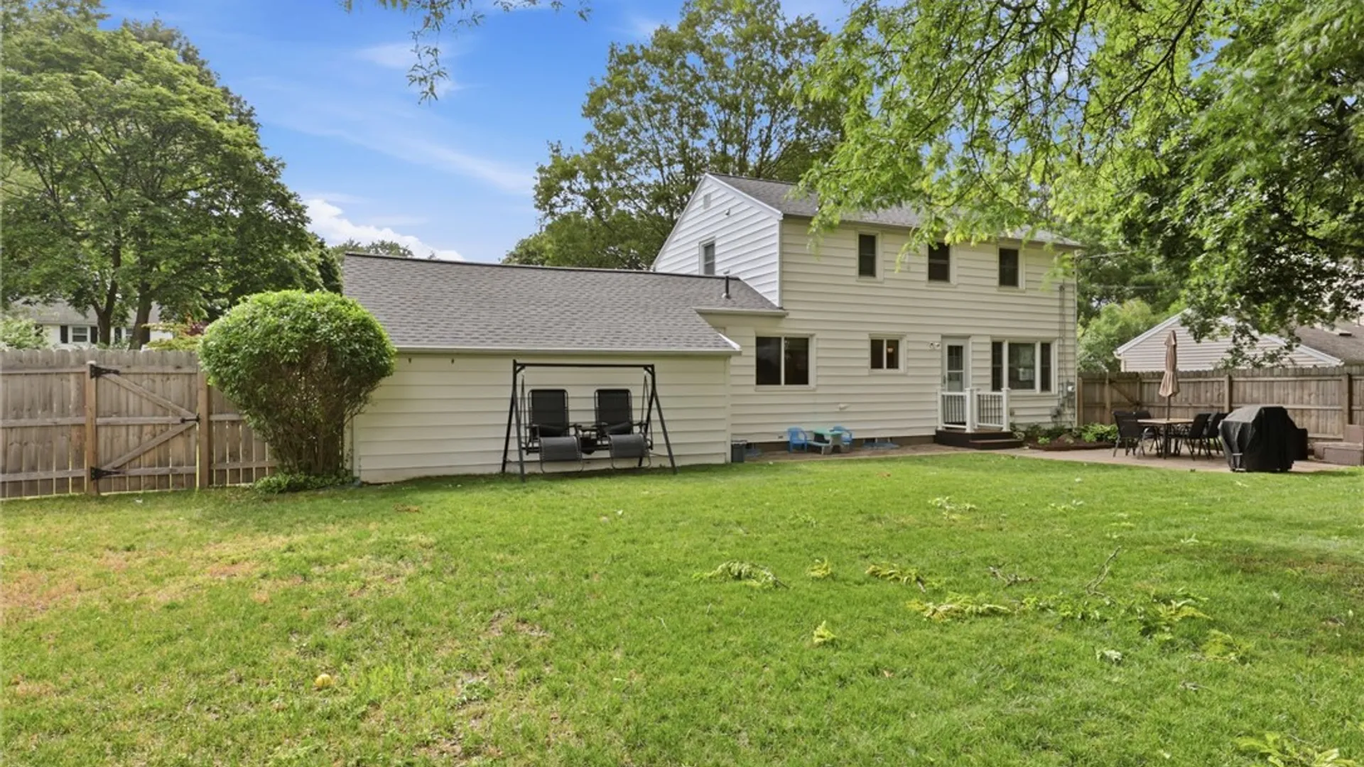 Property at 176 Green Meadow Drive, Irondequoit, NY 14617 29