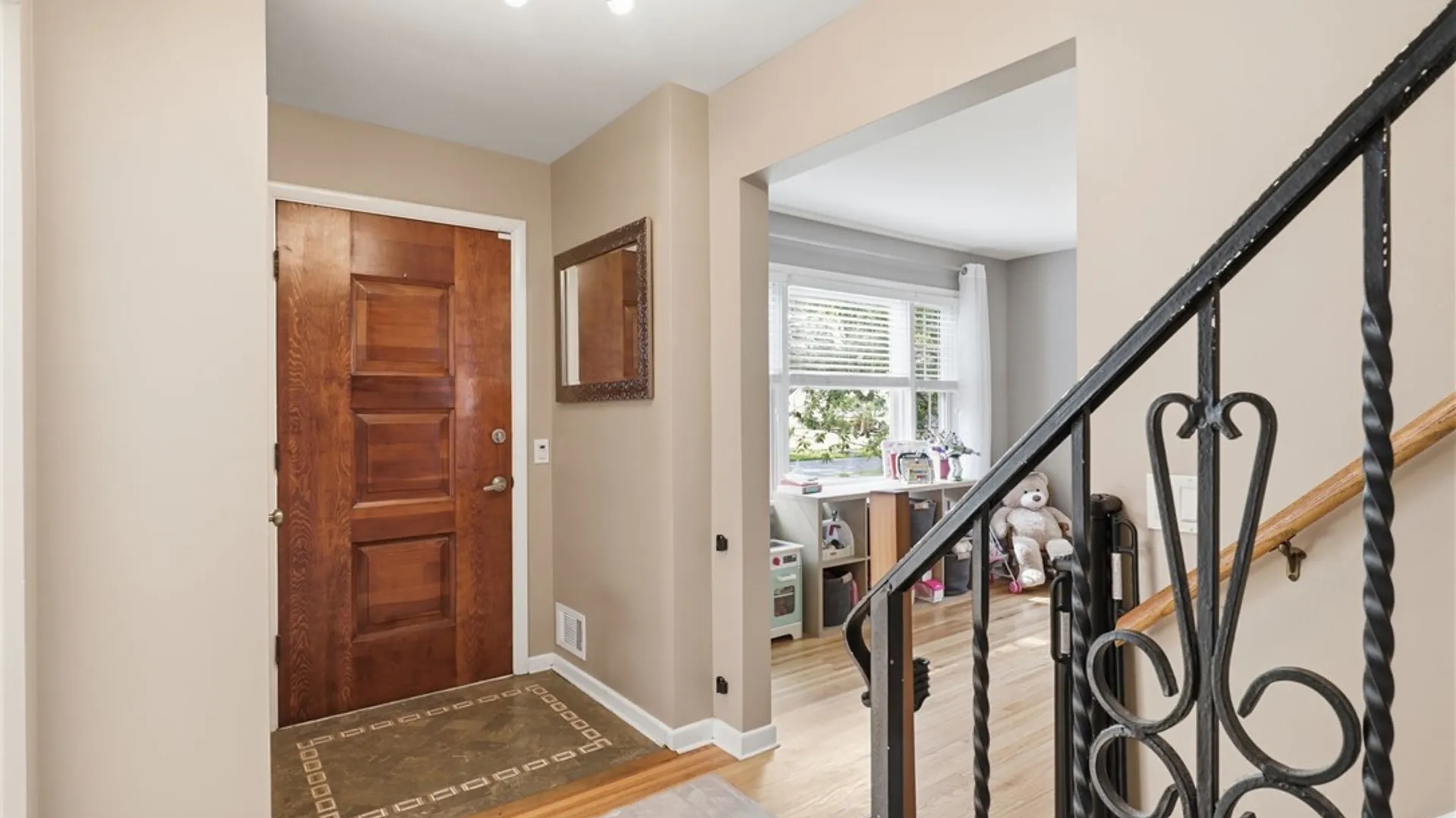 Property at 176 Green Meadow Drive, Irondequoit, NY 14617 3