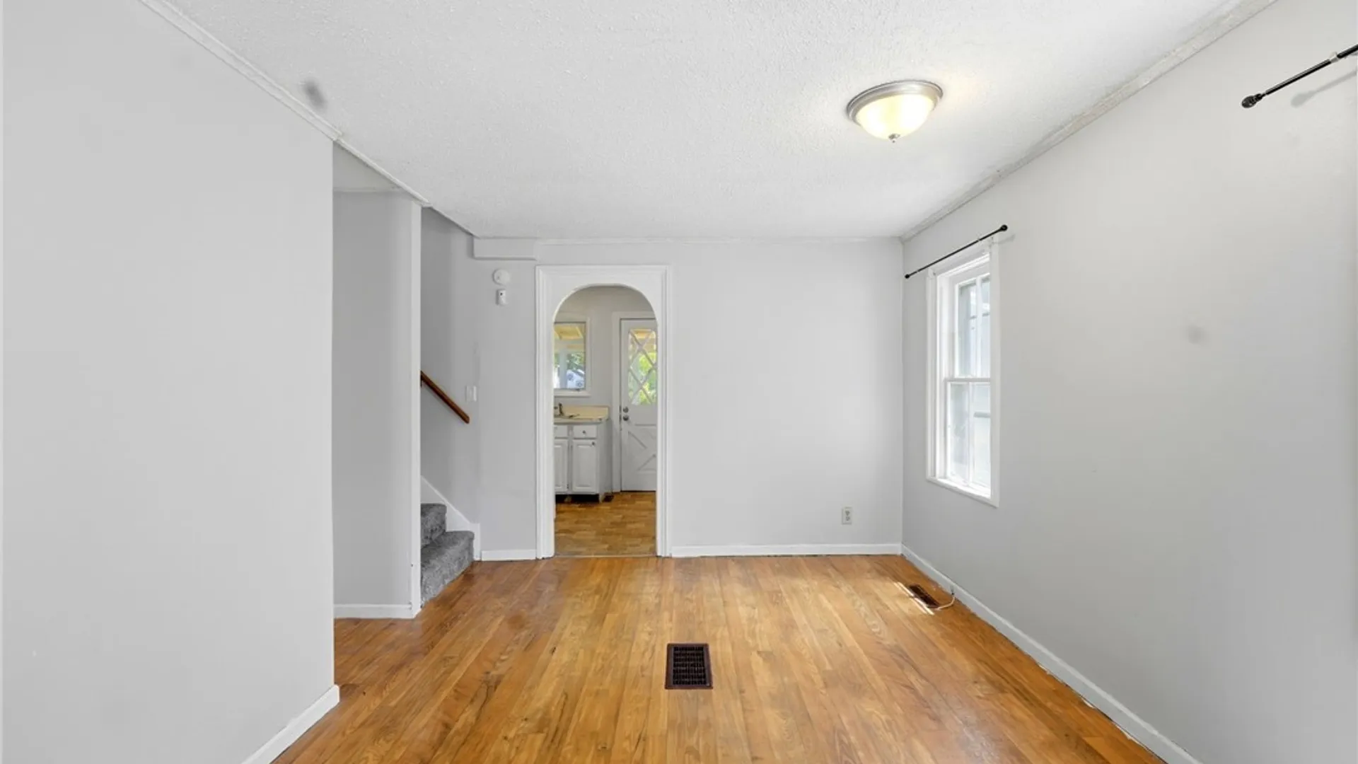 Property at 18 Columbia Avenue, Batavia City, NY 14020 12
