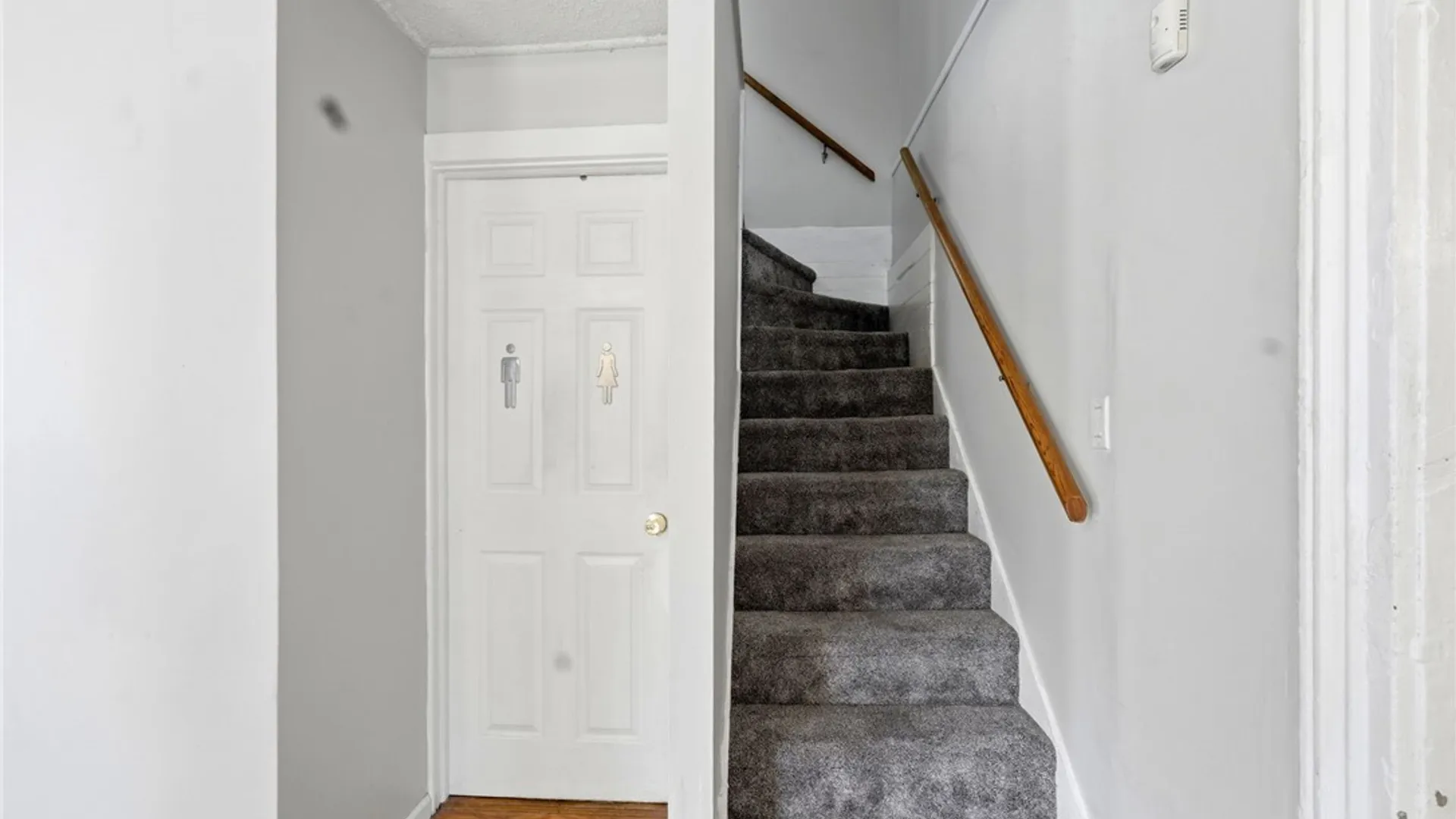 Property at 18 Columbia Avenue, Batavia City, NY 14020 17