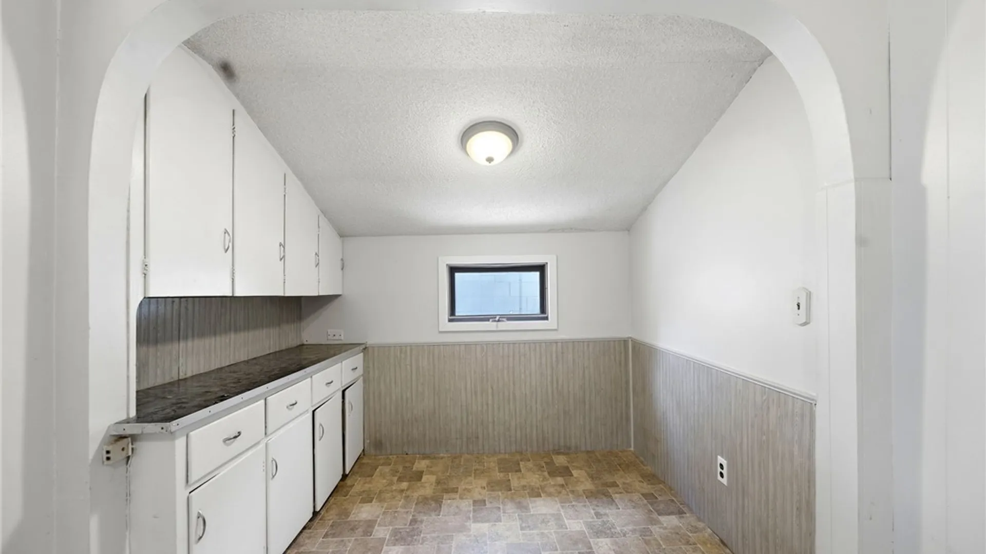 Property at 18 Columbia Avenue, Batavia City, NY 14020 8
