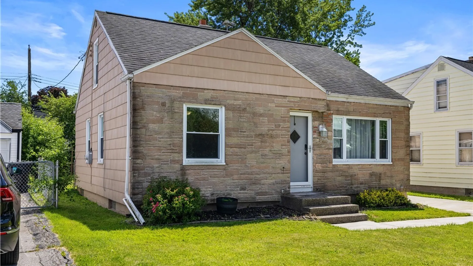 Property at 214 Rosemont Avenue, Tonawanda, NY 14217 2