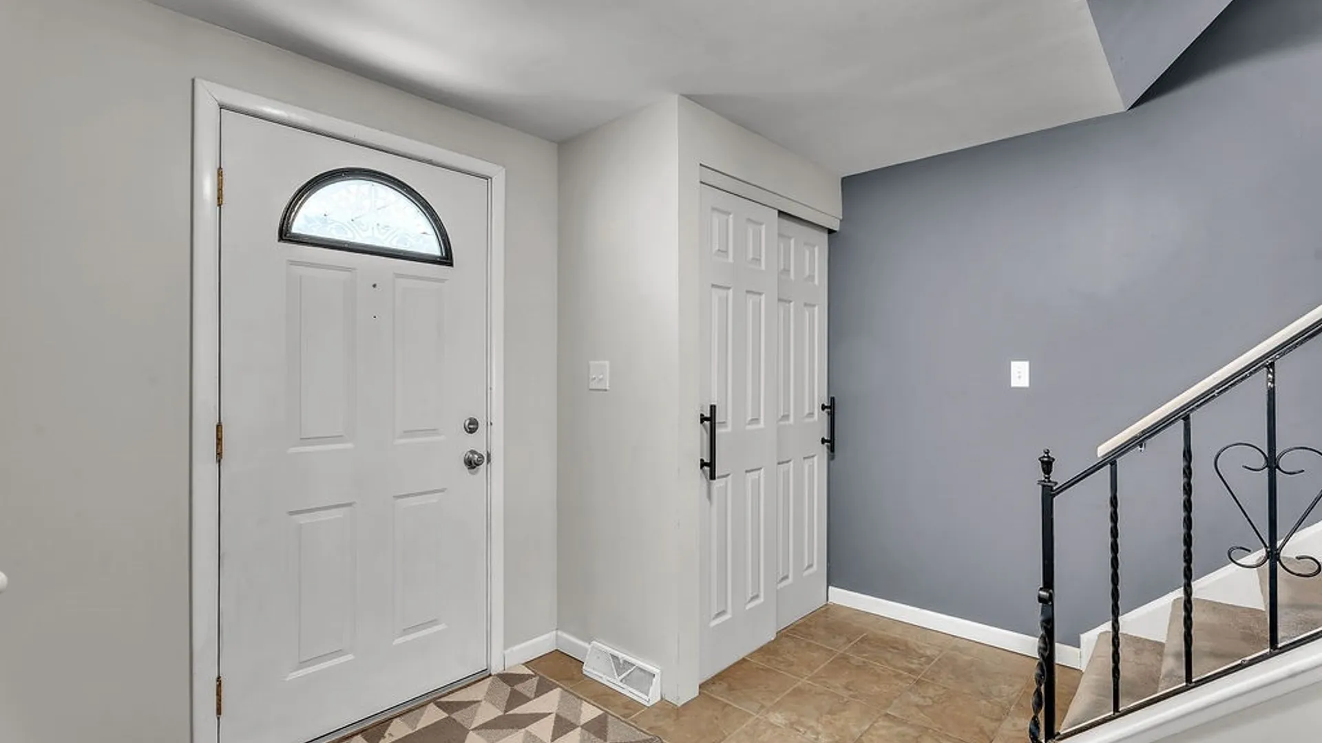 Property at 128 Annette Drive, West Seneca, NY 14224 5