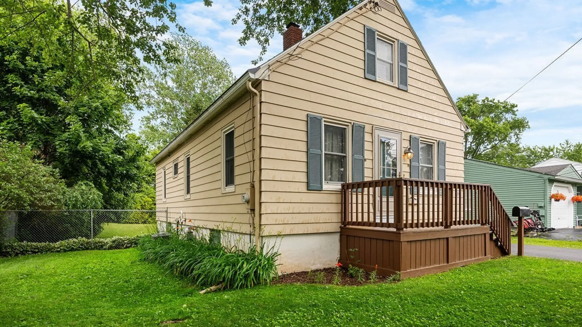 Property at 606 Boston Road, Salina, NY 13211 2